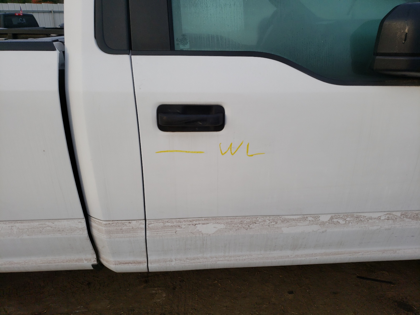 Photo 9 from auction – 2019 FORD F150 with VIN 1FTMF1C58KKD92696