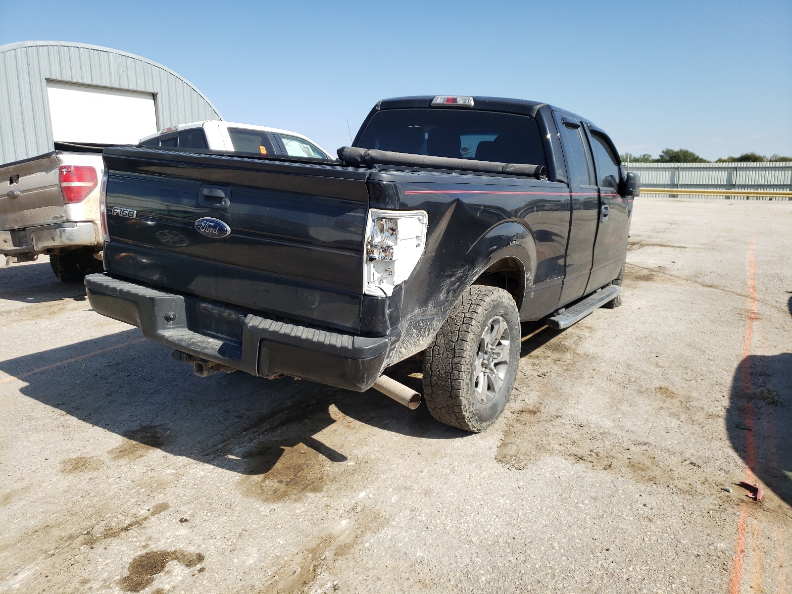 Photo 4 from auction – 2013 FORD F150 SUPER with VIN 1FTFX1EF1DKE22829