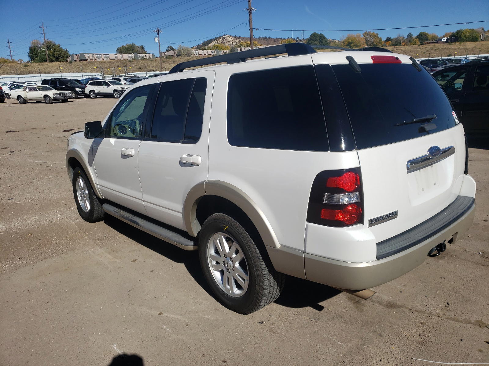Photo 3 from auction – 2010 FORD EXPLORER E with VIN 1FMEU6EE0AUA19011