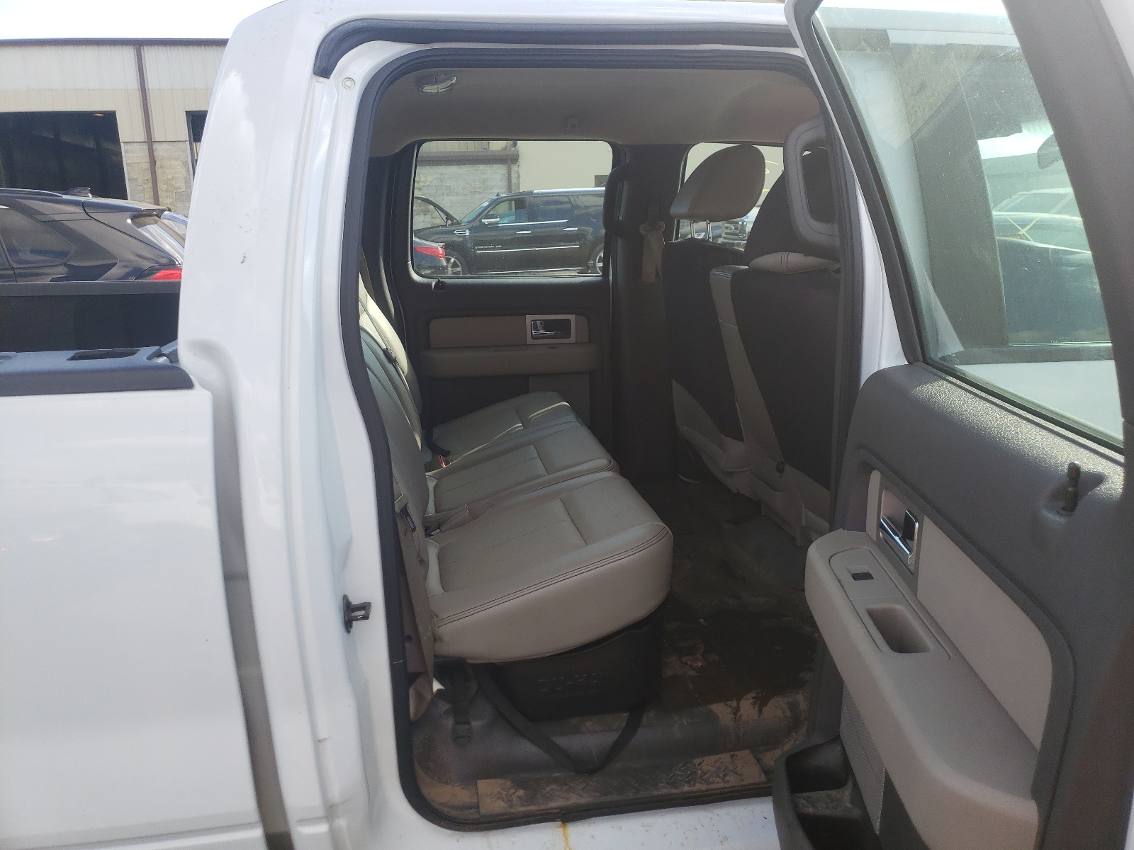 Photo 6 from auction – 2010 FORD F150 SUPER with VIN 1FTFW1E87AKE40915