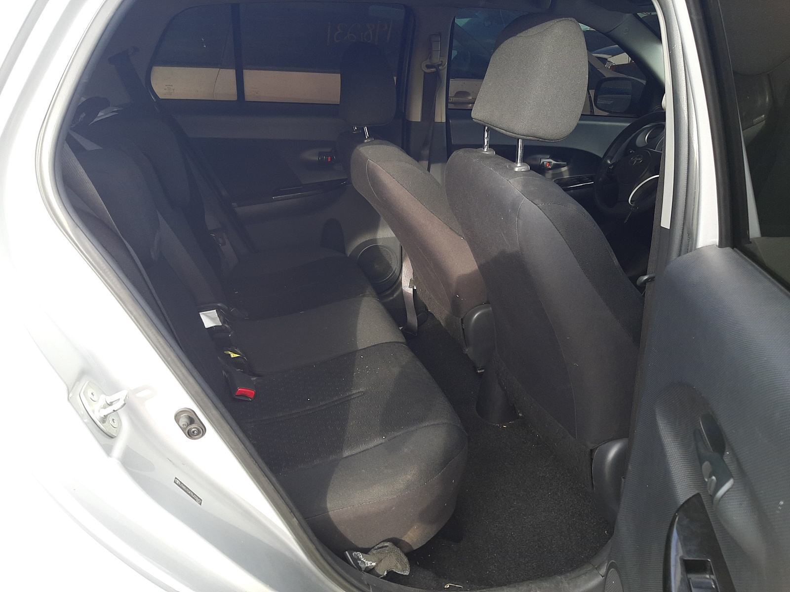 Photo 6 from auction – 2008 TOYOTA SCION XD with VIN JTKKU10478J028401