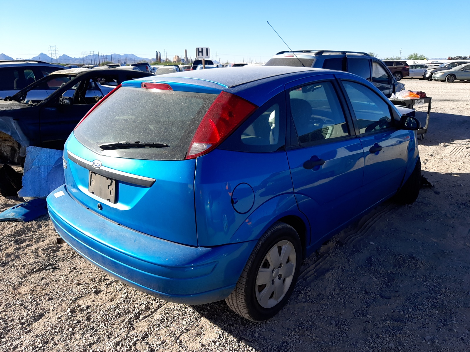Photo 4 from auction – 2007 FORD FOCUS ZX5 with VIN 1FAHP37N77W314355