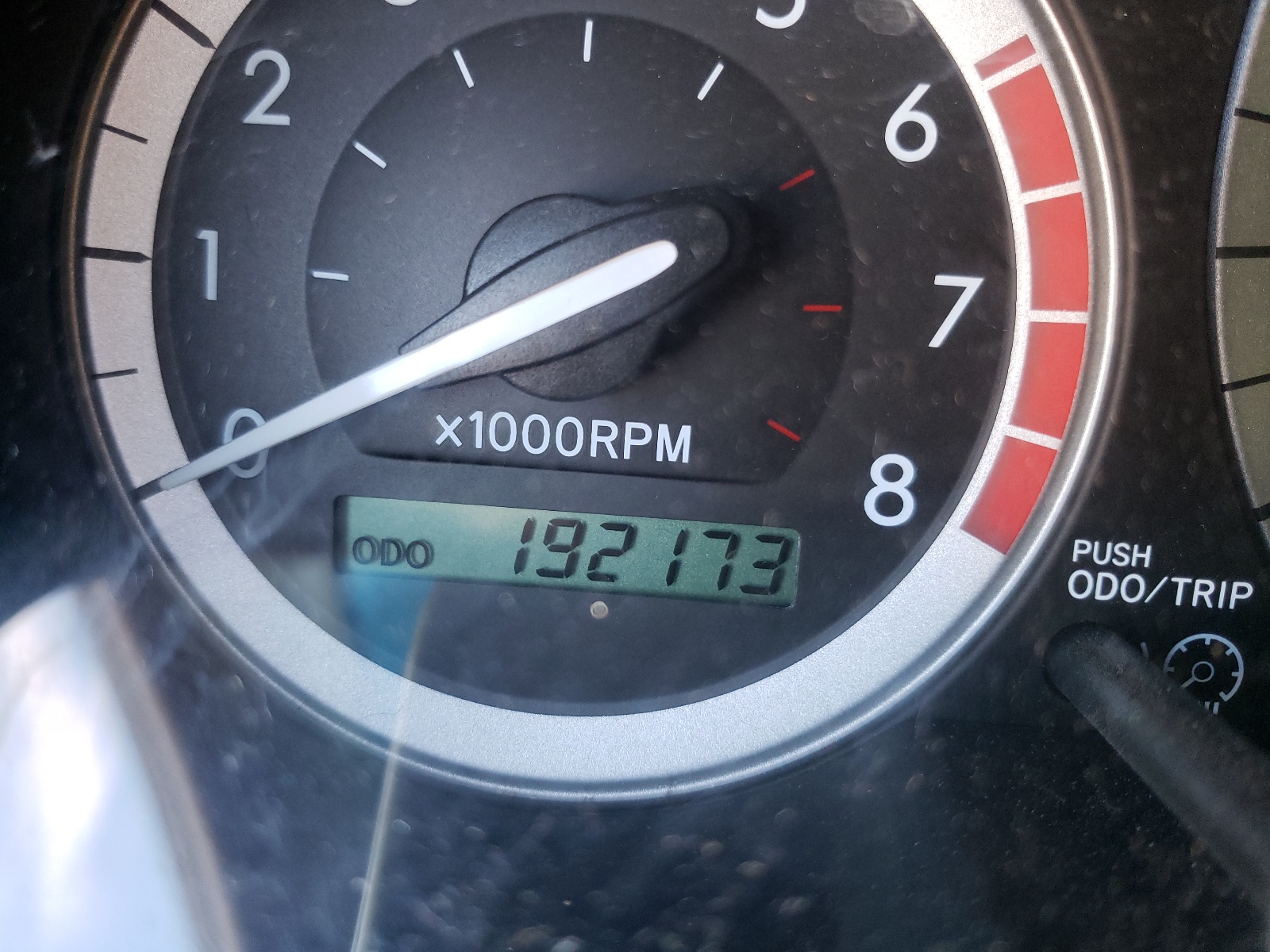 Photo 8 from auction – 2004 TOYOTA SIENNA XLE with VIN 5TDZA22C64S137339