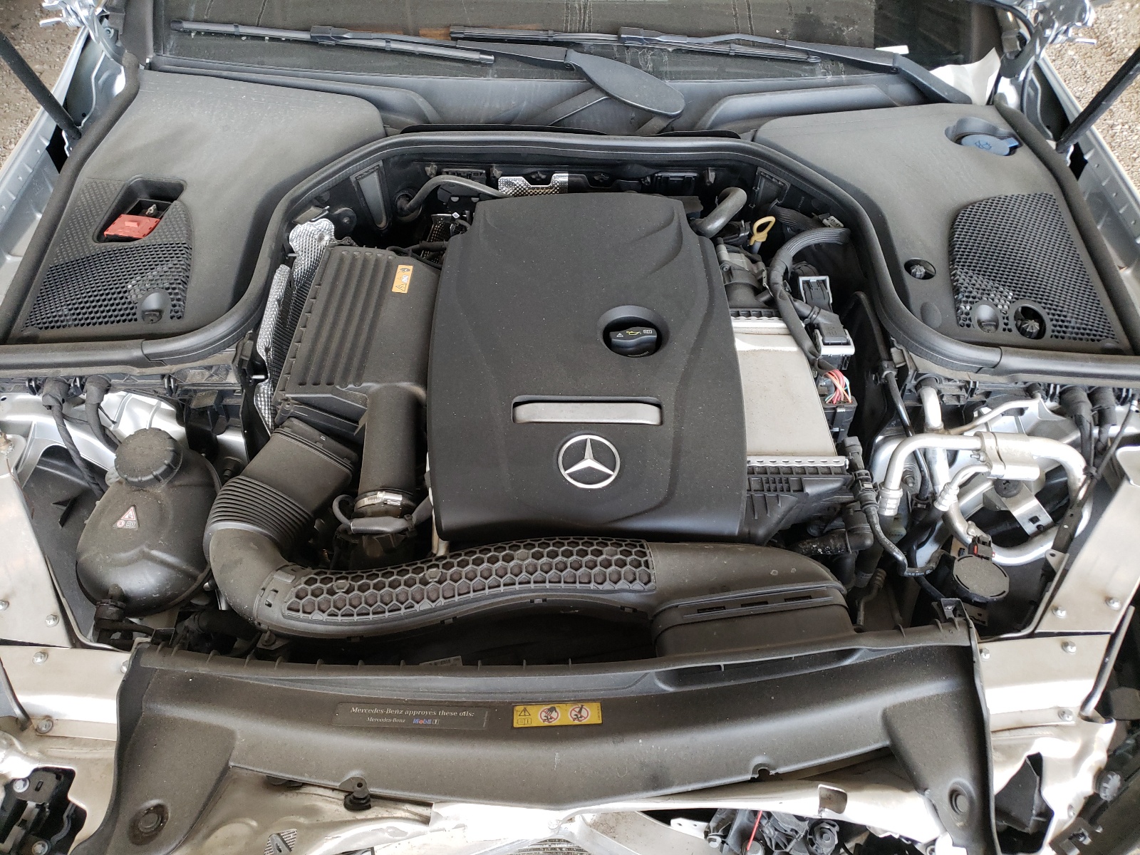 Photo 7 from auction – 2017 MERCEDES-BENZ E 300 with VIN WDDZF4JB4HA192855