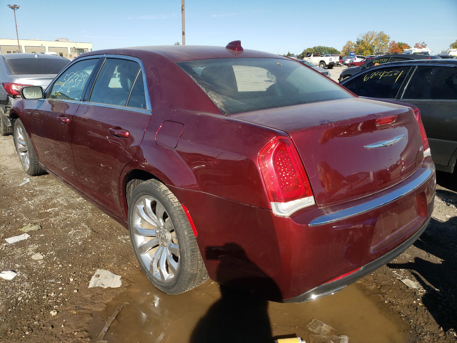 Photo 3 from auction – 2017 CHRYSLER 300 LIMITE with VIN 2C3CCAAG9HH582374