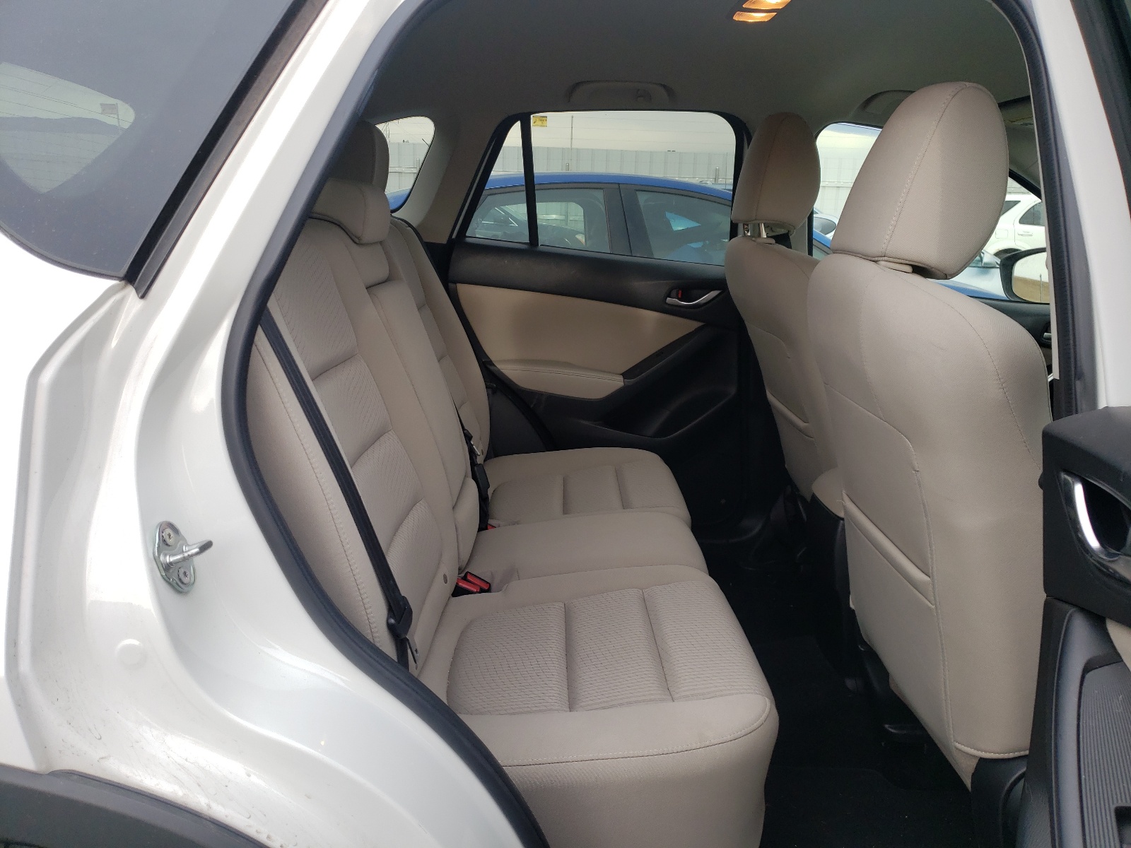 Photo 6 from auction – 2015 MAZDA CX-5 TOURI with VIN JM3KE2CY7F0464023