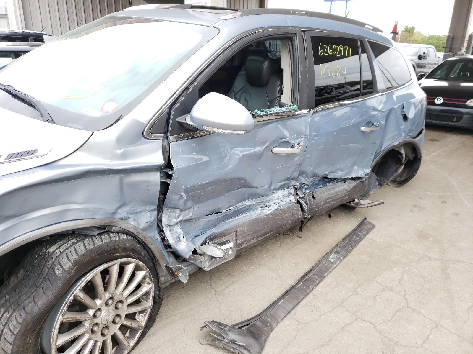Photo 9 from auction – 2008 BUICK ENCLAVE CX with VIN 5GAEV23758J149488