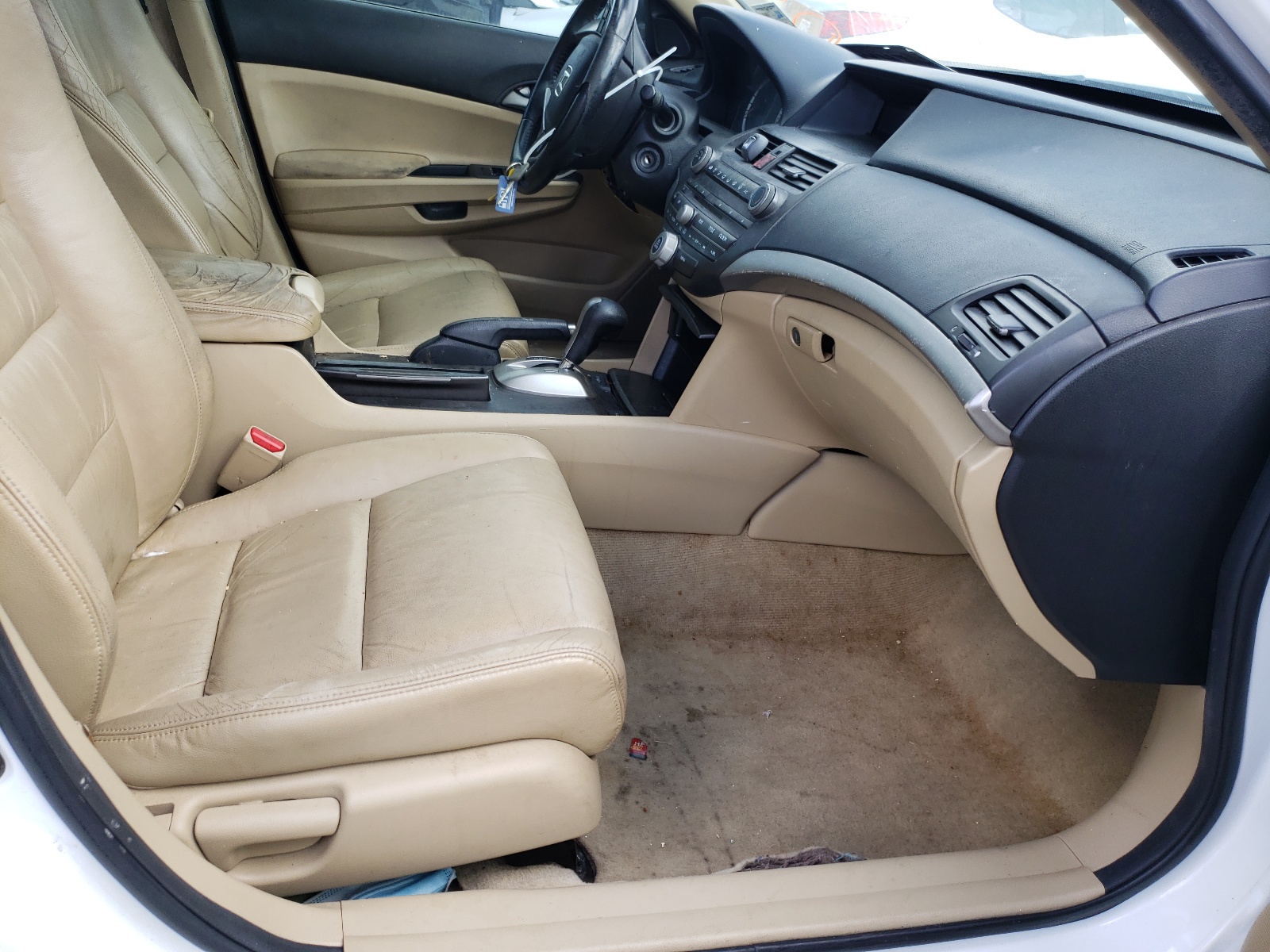 Photo 5 from auction – 2012 HONDA ACCORD SE with VIN 1HGCP2F65CA133658