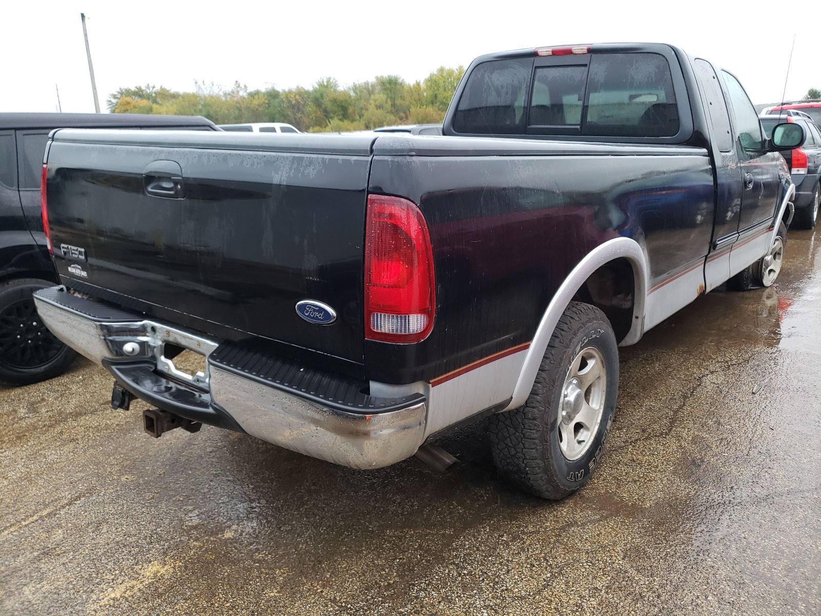 Photo 4 from auction – 1999 FORD F150 with VIN 1FTRX18L5XKA06219