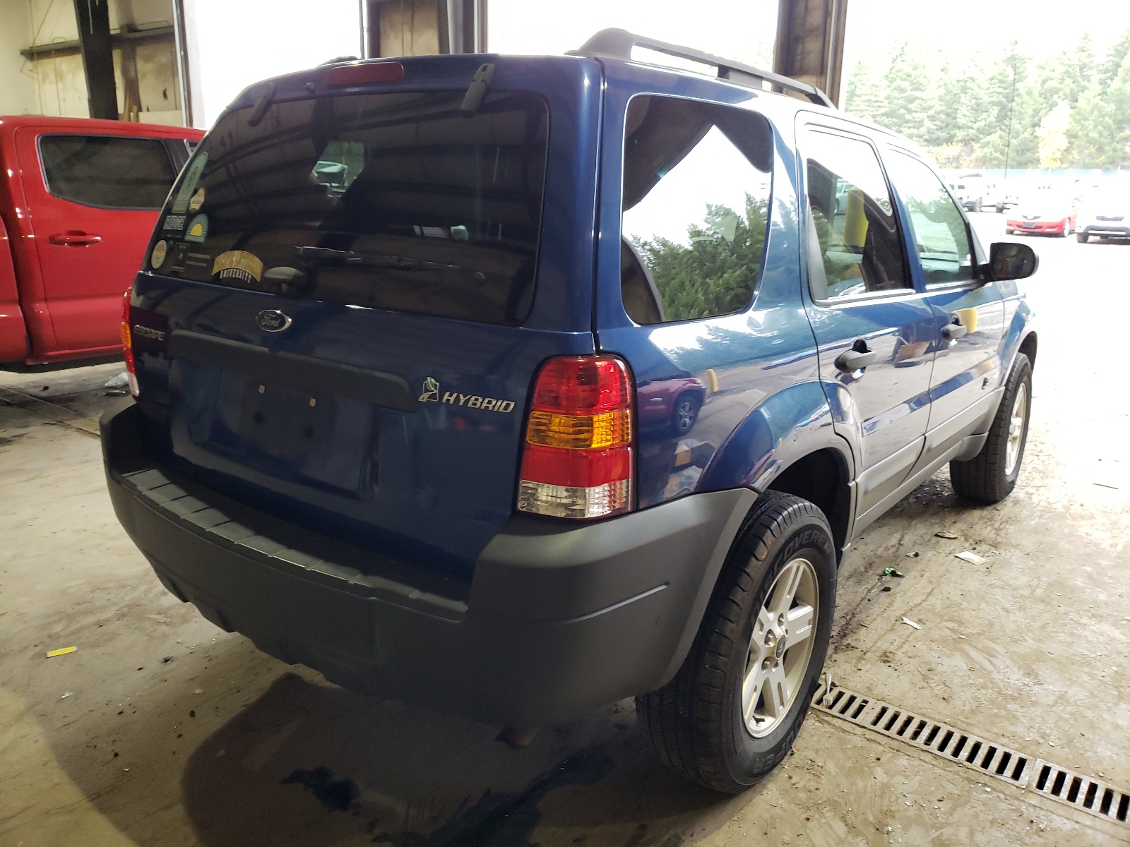 Photo 4 from auction – 2007 FORD ESCAPE HEV with VIN 1FMYU59H17KA03464