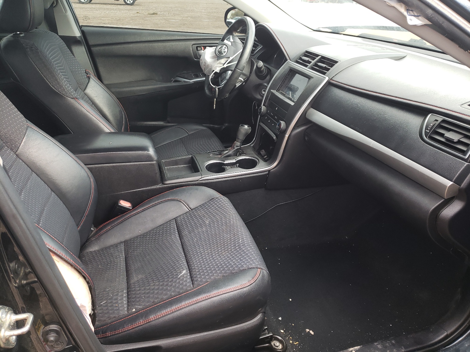Photo 5 from auction – 2015 TOYOTA CAMRY LE with VIN 4T1BF1FK2FU481369