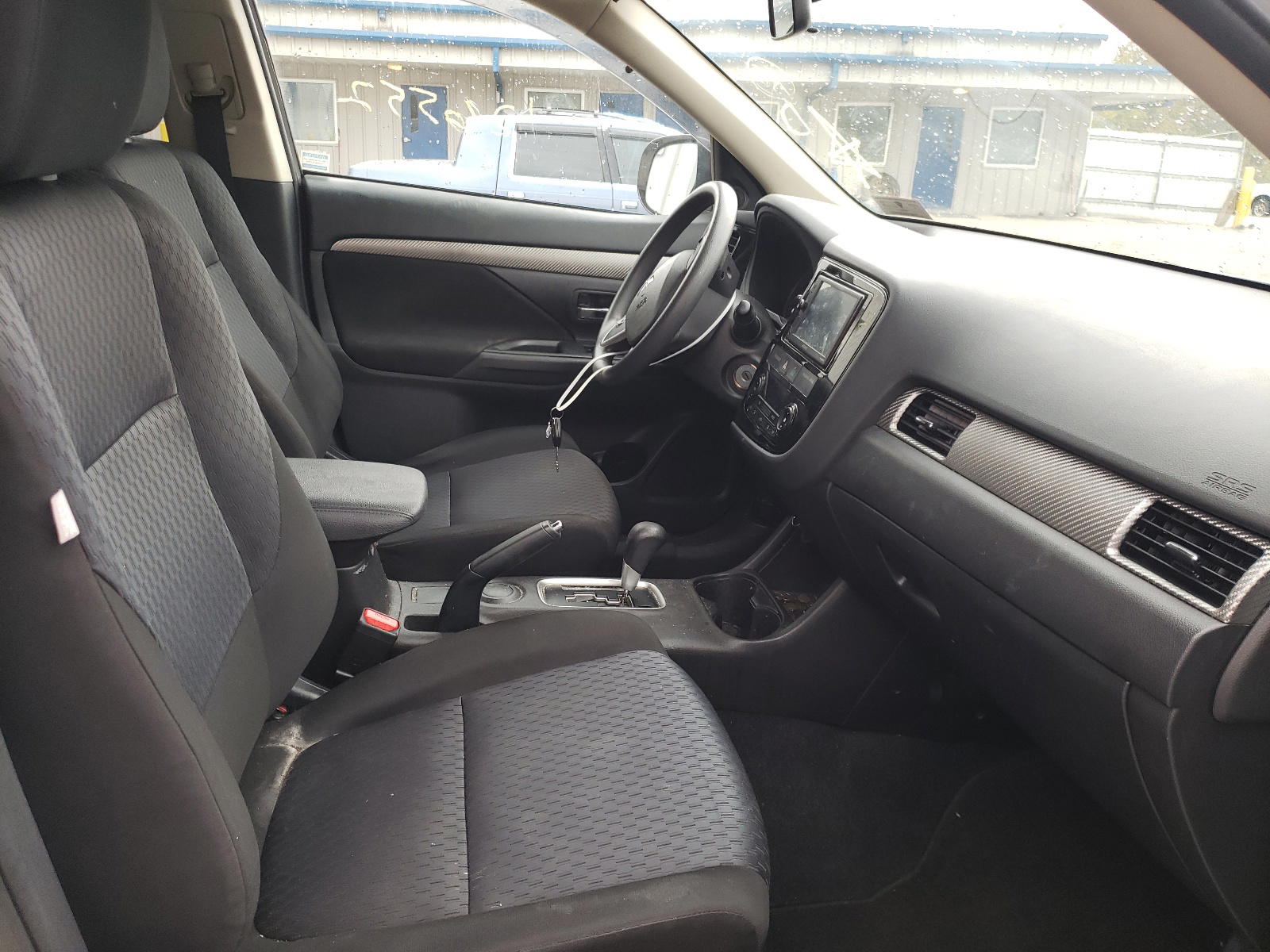 Photo 5 from auction – 2014 MITSUBISHI OUTLANDER with VIN JA4AD2A34EZ000710