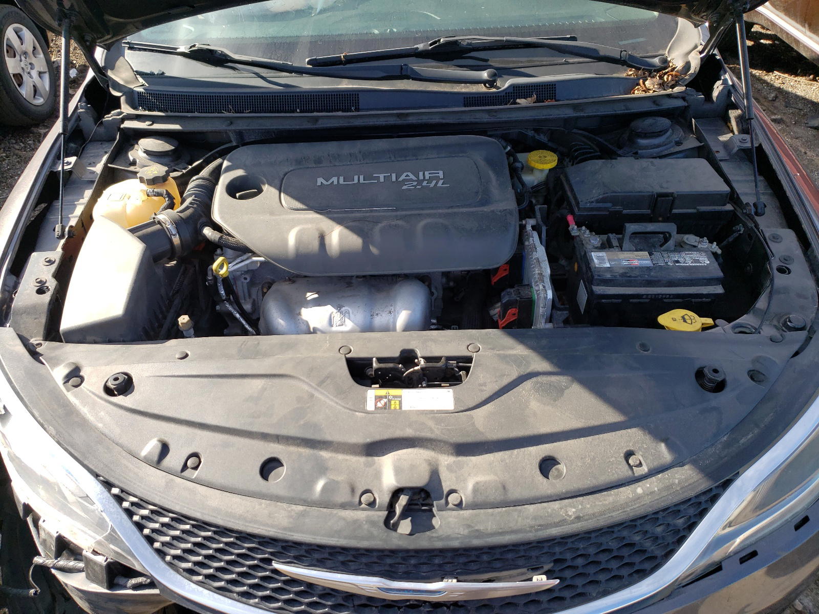 Photo 7 from auction – 2015 CHRYSLER 200 LIMITE with VIN 1C3CCCAB0FN685042