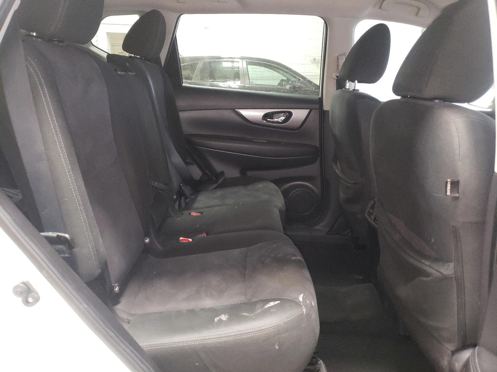 Photo 6 from auction – 2016 NISSAN ROGUE S with VIN KNMAT2MT1GP711994