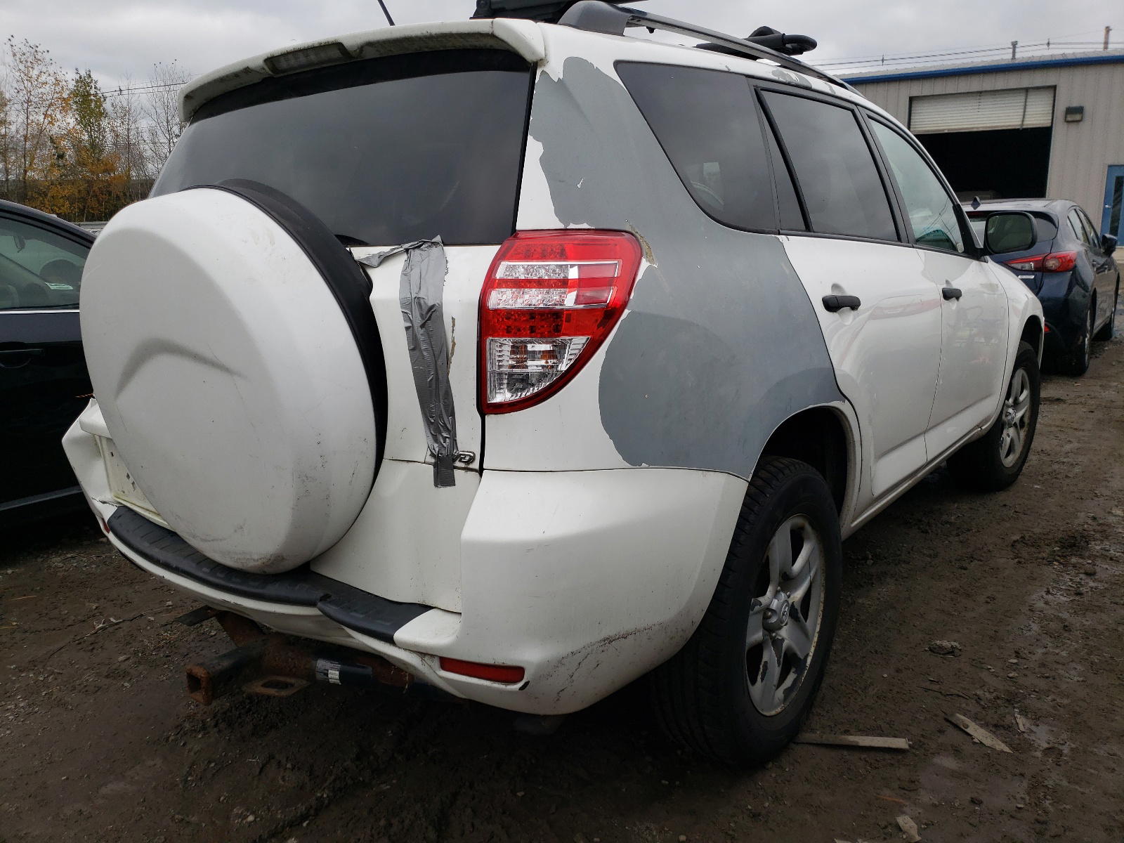 Photo 4 from auction – 2011 TOYOTA RAV4 with VIN 2T3JF4DV1BW096414