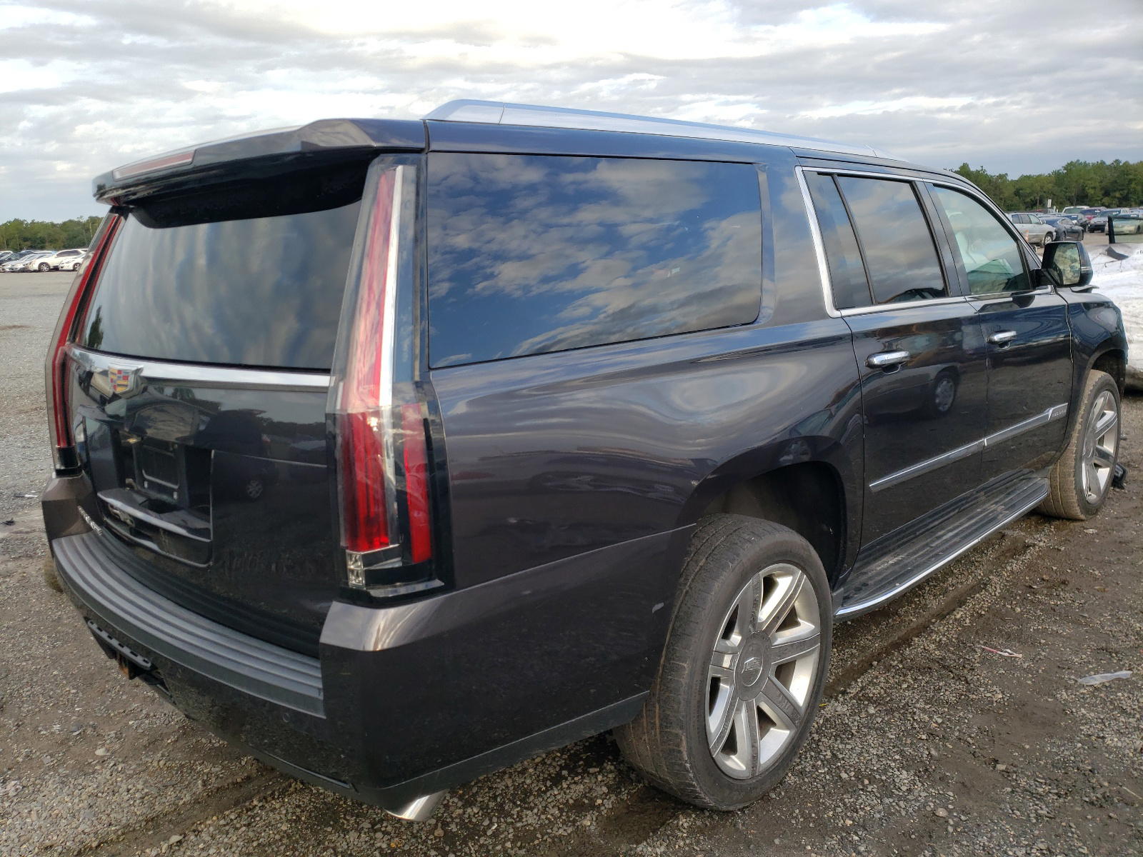 Photo 4 from auction – 2016 CADILLAC ESCALADE E with VIN 1GYS3HKJ4GR133493