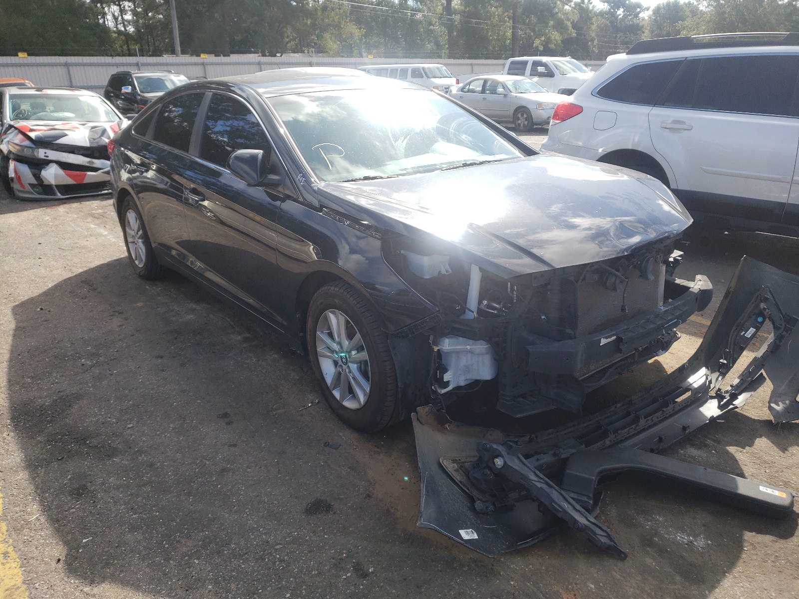 HYUNDAI SONATA SE 2015 with VIN 5NPE24AF5FH188472 - Photo from auction