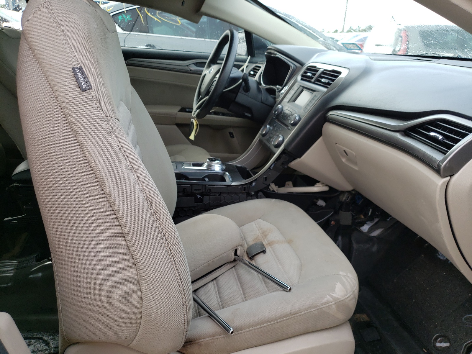 Photo 5 from auction – 2017 FORD FUSION HYB with VIN 3FA6P0LU6HR280044