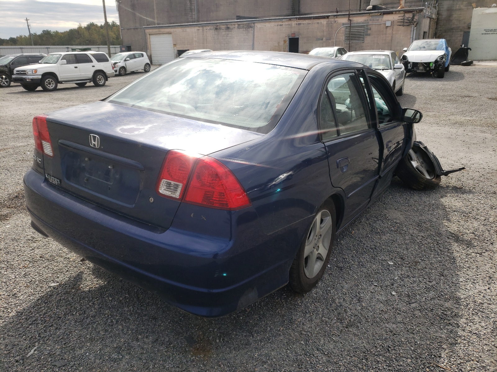 Photo 4 from auction – 2005 HONDA CIVIC EX with VIN 2HGES267X5H541013