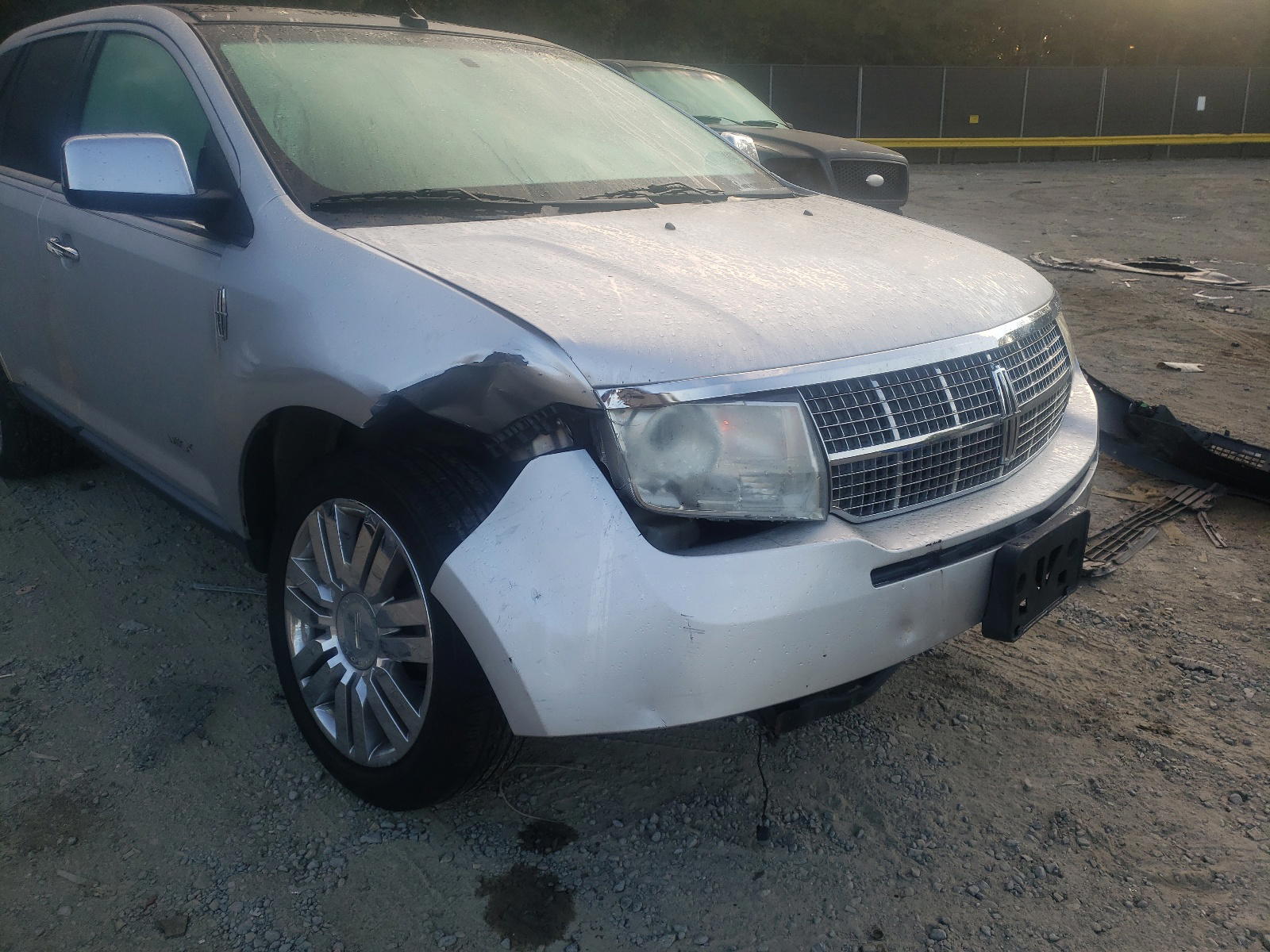 Photo 9 from auction – 2010 LINCOLN MKX with VIN 2LMDJ8JC9ABJ02337