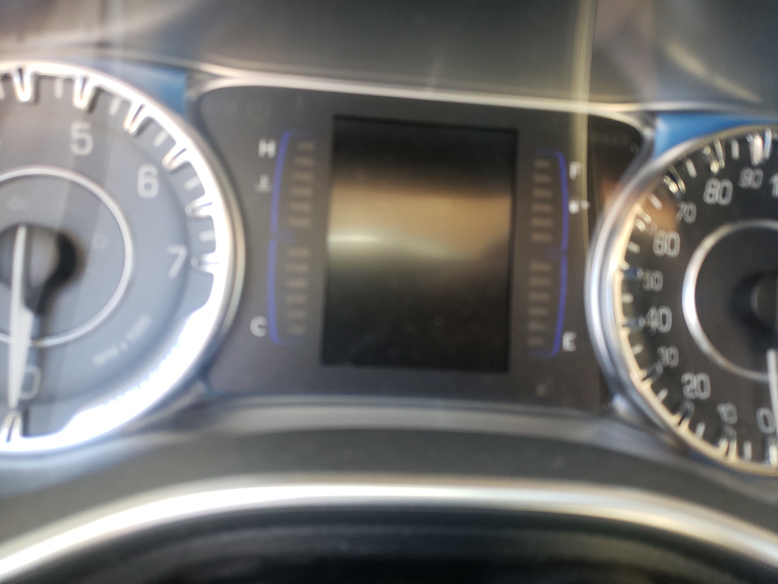 صورة رقم 8 من المزاد - 2015 CHRYSLER 200 LIMITE مع VIN 1C3CCCAB1FN597990