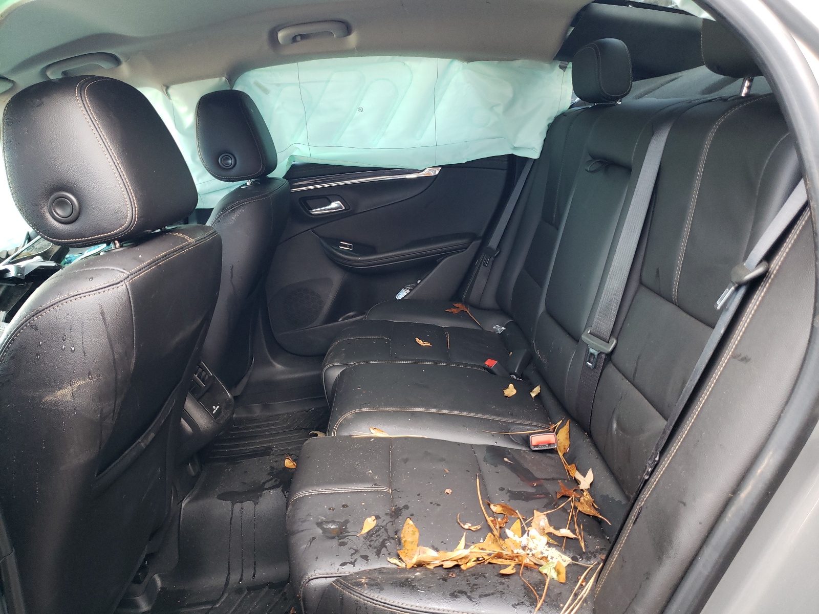 Photo 6 from auction – 2018 CHEVROLET IMPALA LT with VIN 2G1105S33J9106810