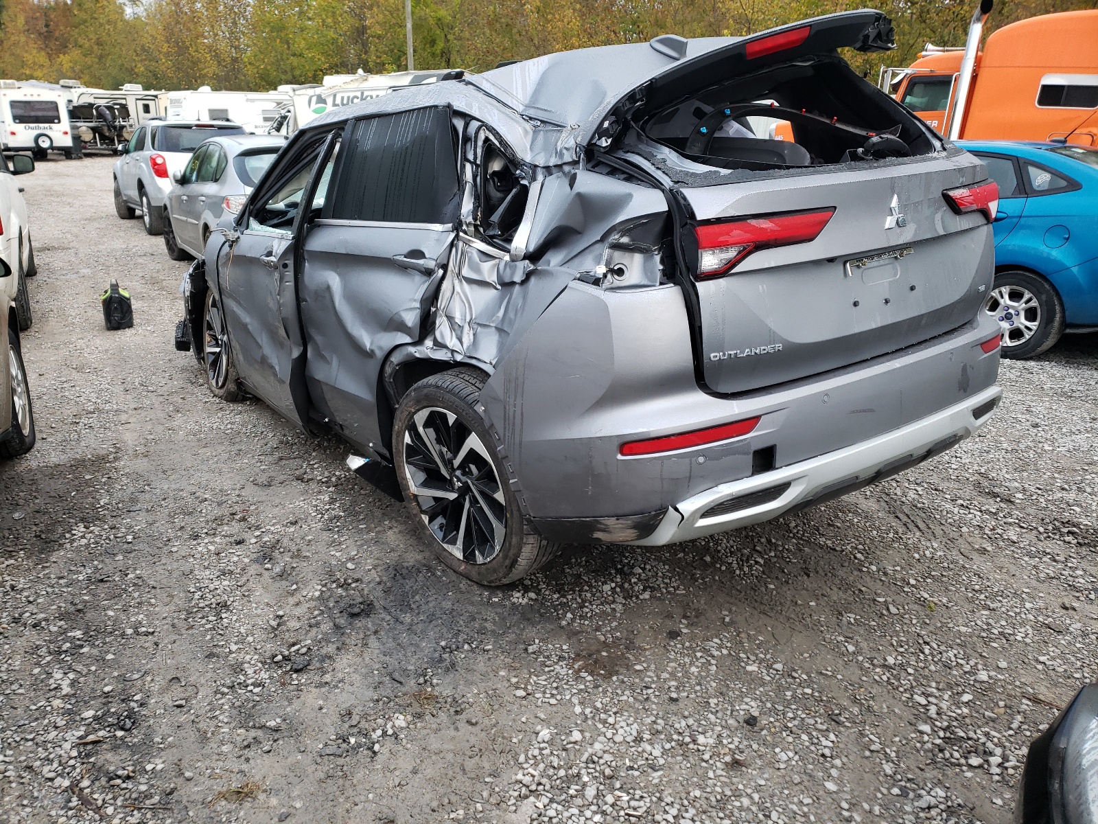 Photo 3 from auction – 2022 MITSUBISHI OUTLANDER with VIN JA4J4UA84NZ032502
