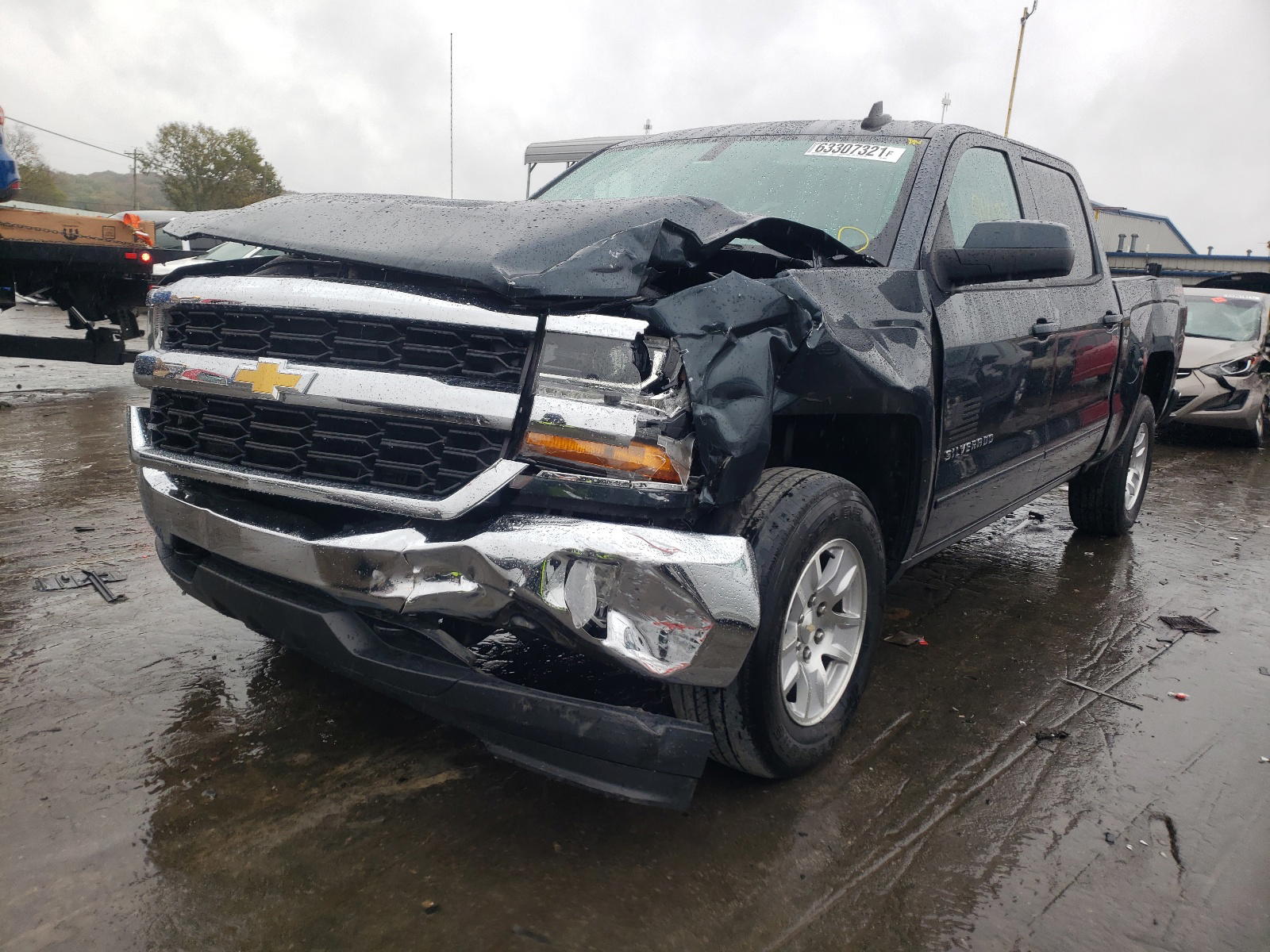 Photo 2 from auction – 2017 CHEVROLET SILVERADO with VIN 3GCUKREC3HG484563