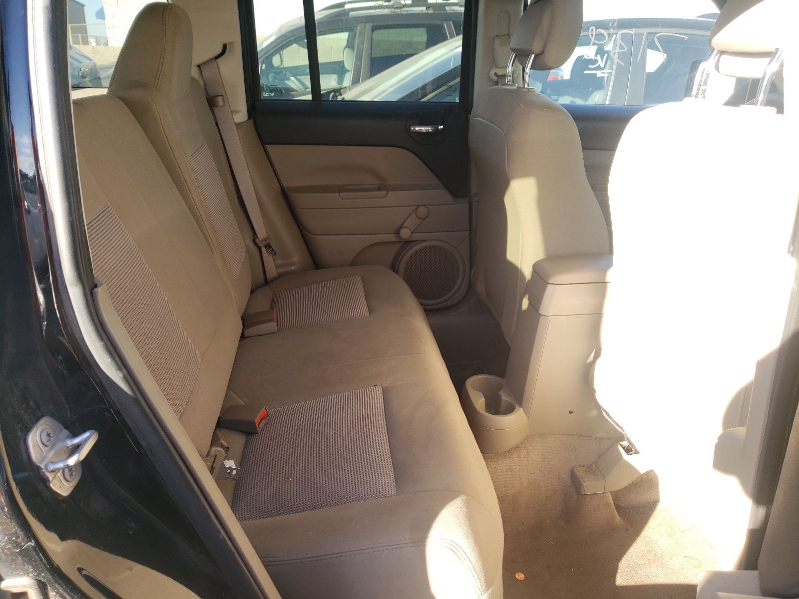 Photo 6 from auction – 2017 JEEP PATRIOT SP with VIN 1C4NJRBB2HD196470