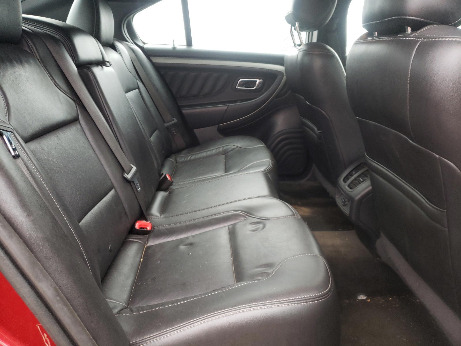 Photo 6 from auction – 2014 FORD TAURUS SEL with VIN 1FAHP2E99EG152316