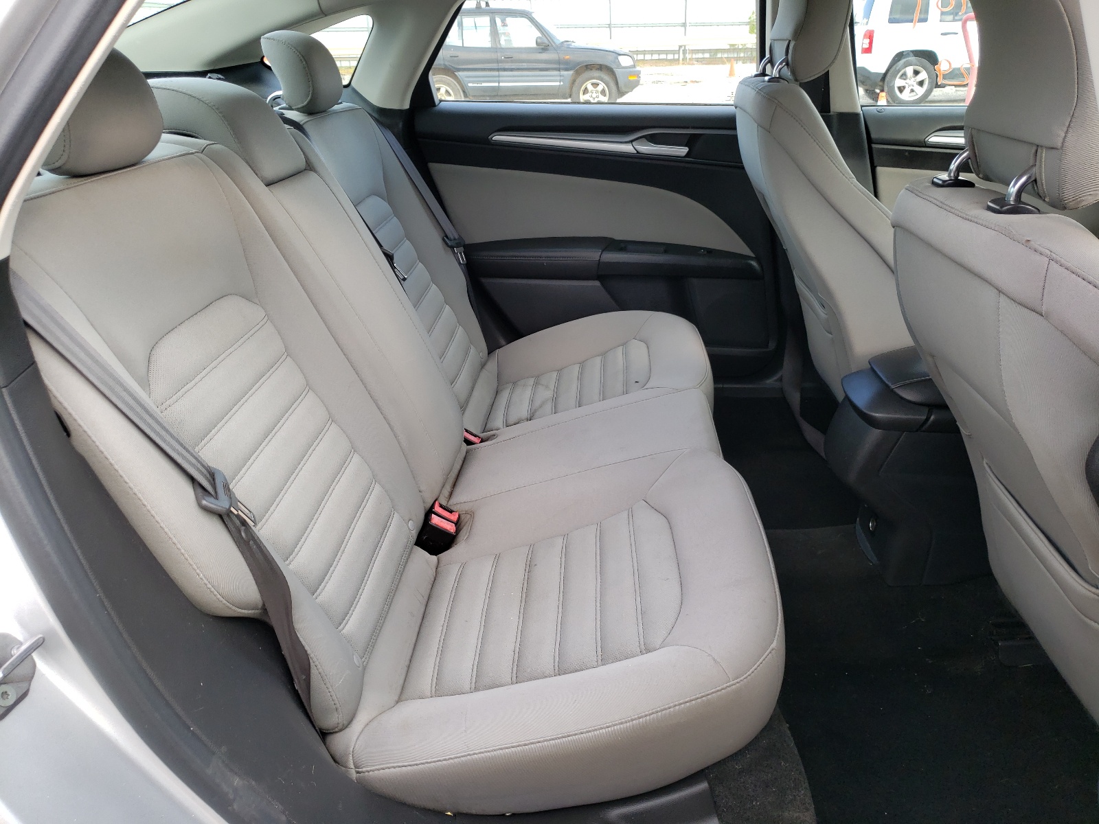 Photo 6 from auction – 2013 FORD FUSION S with VIN 3FA6P0G72DR265295