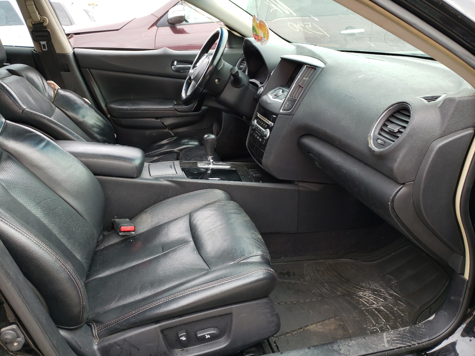 Photo 5 from auction – 2009 NISSAN MAXIMA S with VIN 1N4AA51E69C861550