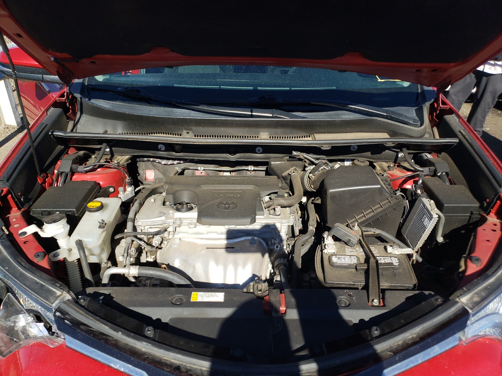 Photo 7 from auction – 2017 TOYOTA RAV4 XLE with VIN 2T3RFREV2HW649708