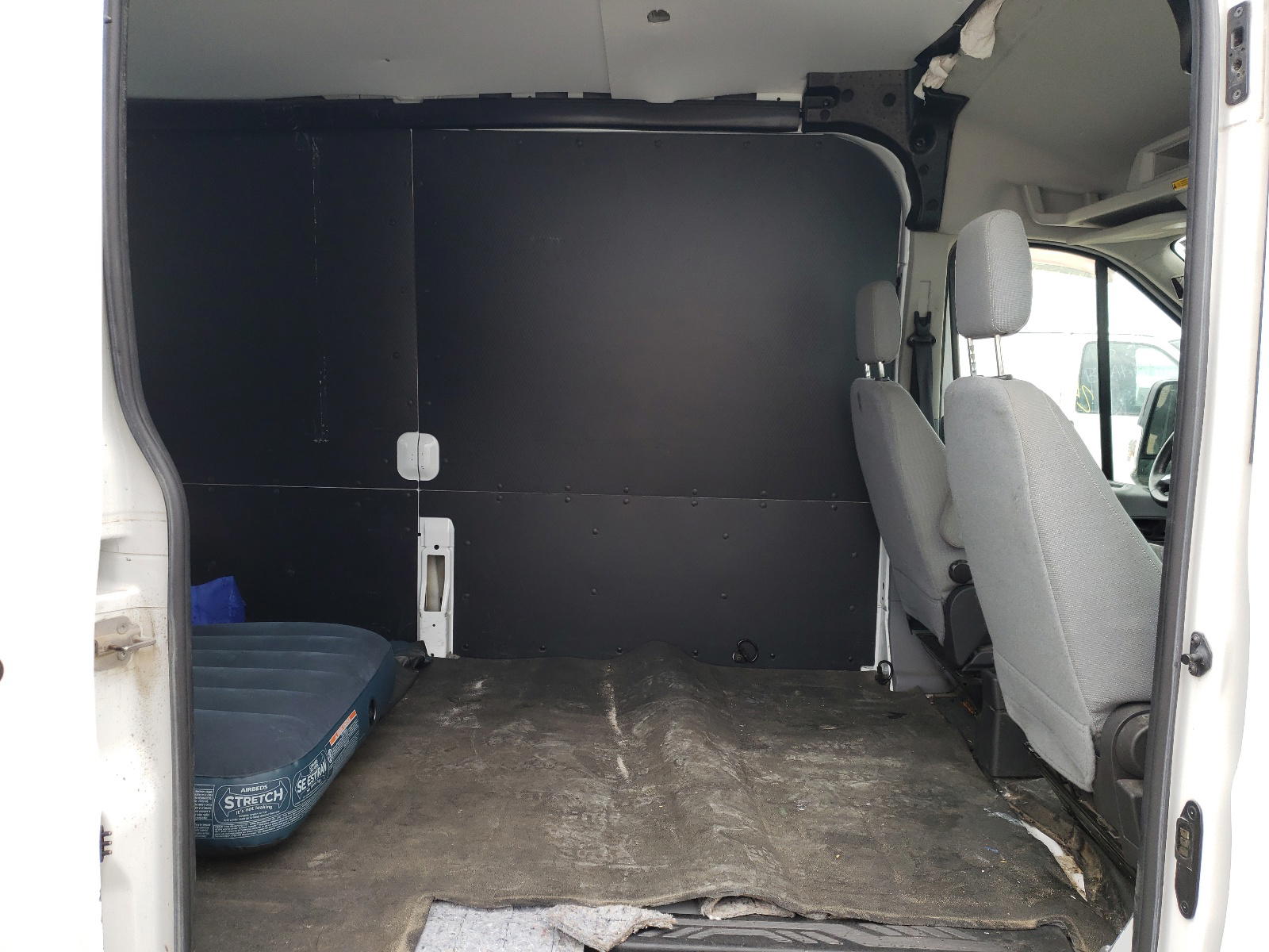 Photo 6 from auction – 2015 FORD TRANSIT T- with VIN 1FTNR2CMXFKA02826