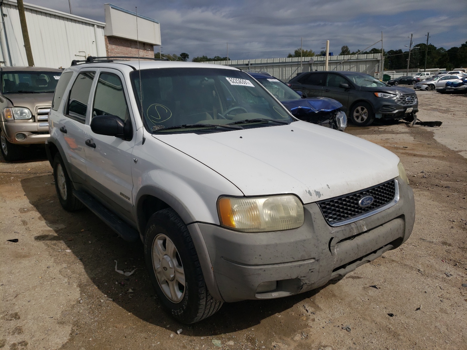 FORD ESCAPE XLT 2002 with VIN 1FMYU03142KB13108 - Photo from auction