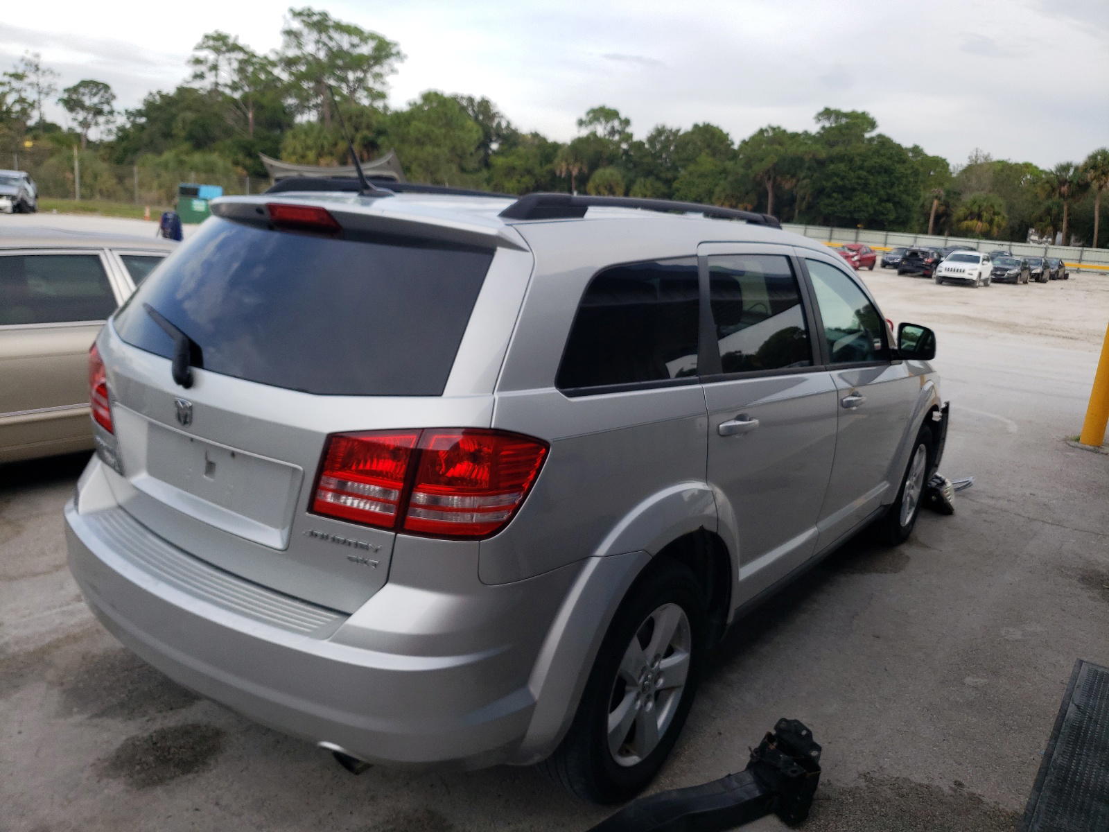 Photo 4 from auction – 2010 DODGE JOURNEY SX with VIN 3D4PG5FV2AT151777