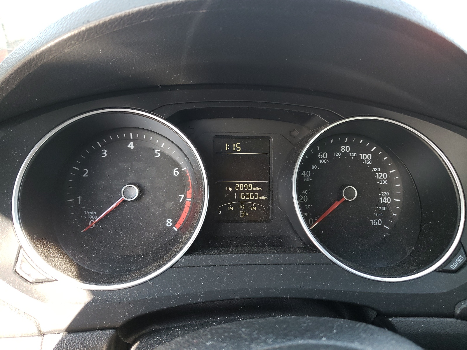 Photo 8 from auction – 2015 VOLKSWAGEN JETTA with VIN 3VW2K7AJ4FM280088