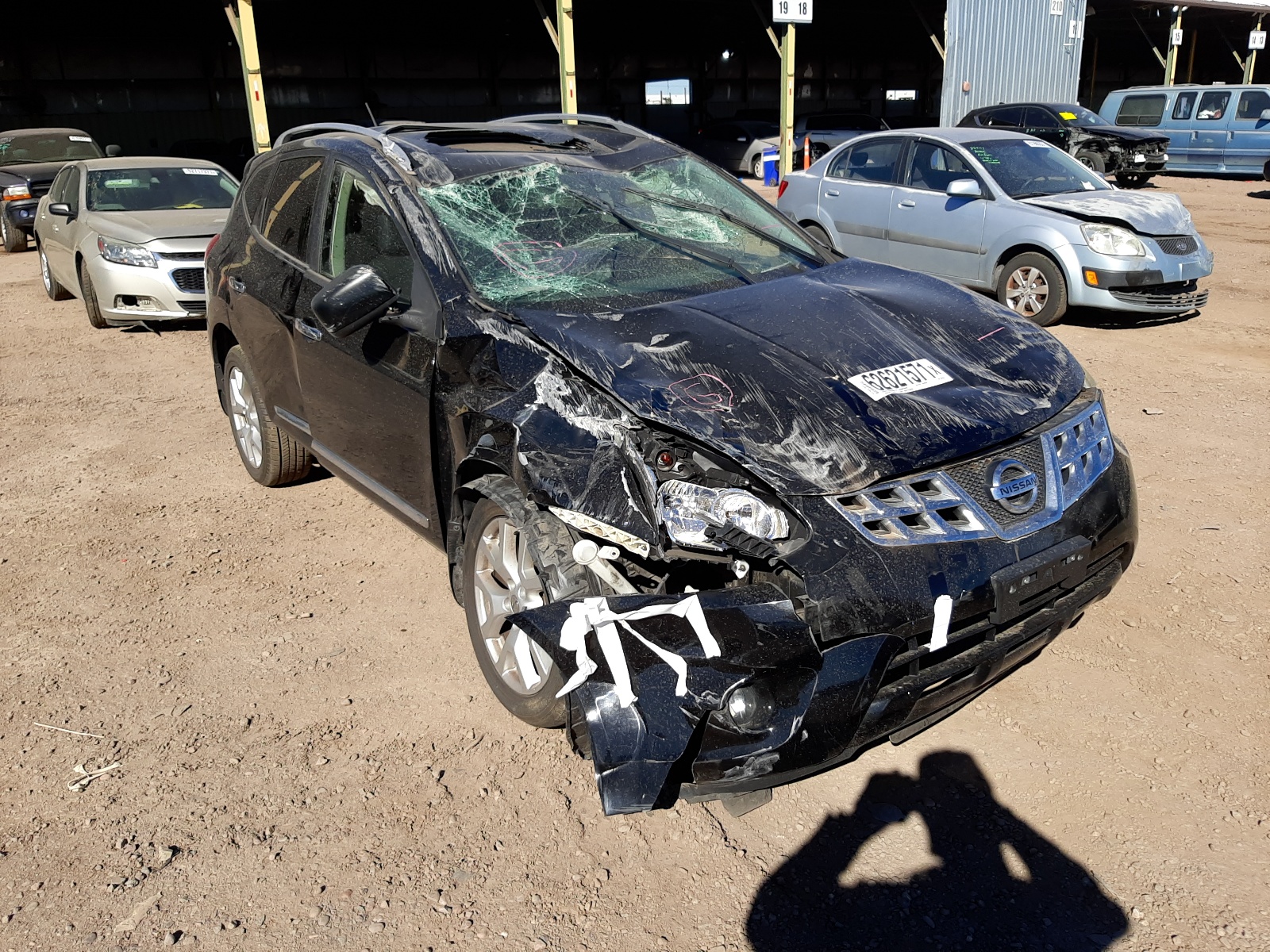 NISSAN ROGUE S 2011 with VIN JN8AS5MT8BW565228 - Photo from auction