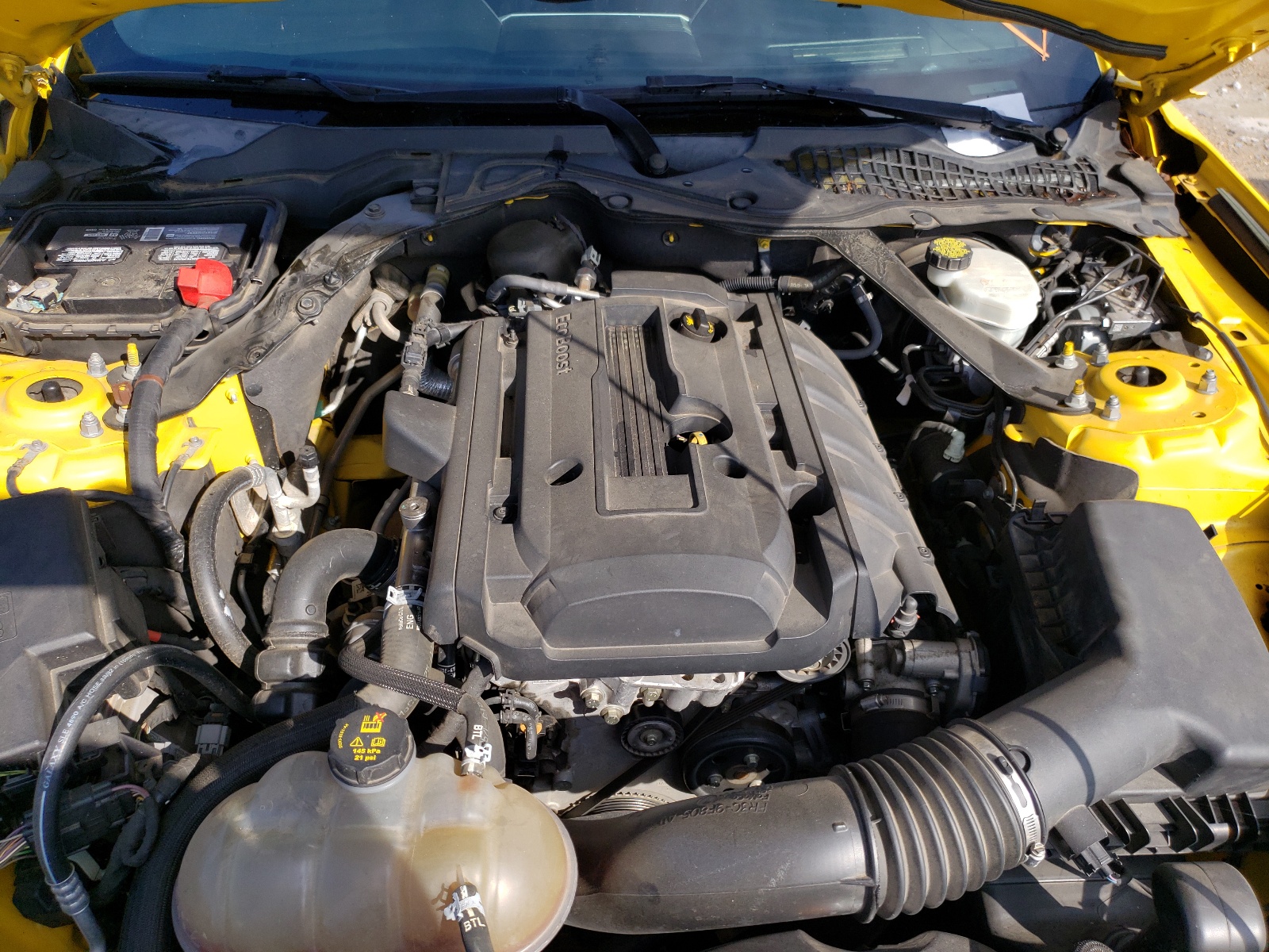 Photo 7 from auction – 2015 FORD MUSTANG with VIN 1FATP8UH9F5390184