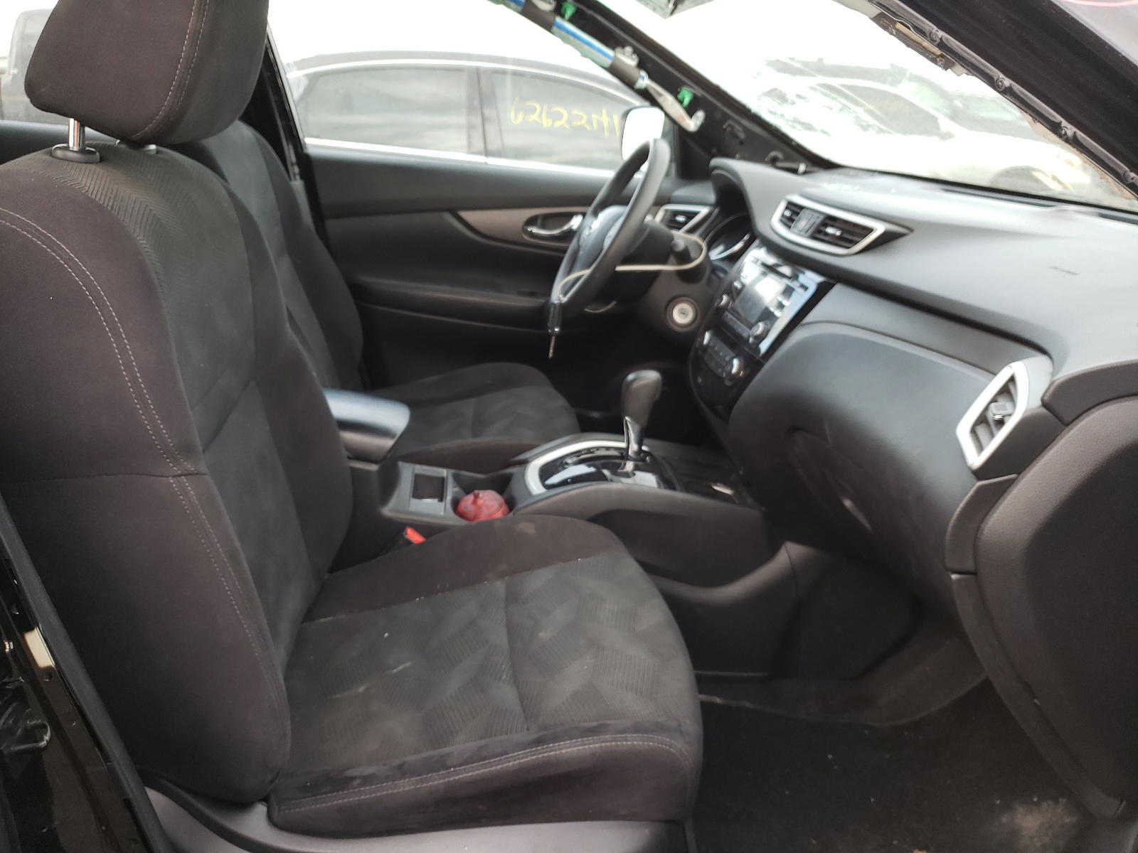 Photo 5 from auction – 2014 NISSAN ROGUE S with VIN 5N1AT2MT3EC817587