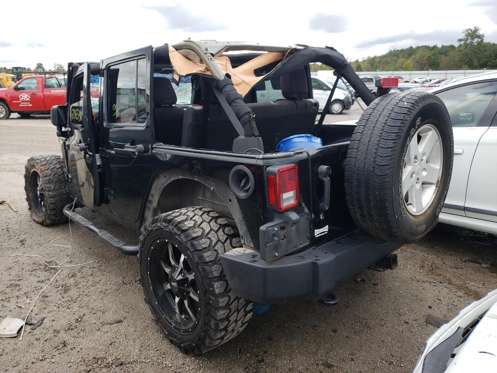 Photo 3 from auction – 2015 JEEP WRANGLER U with VIN 1C4BJWDG2FL502841