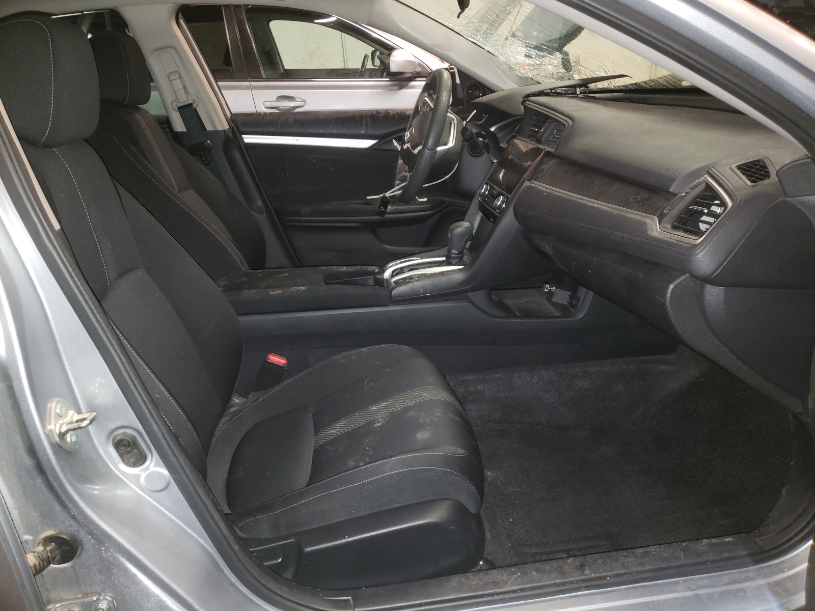 Foto 5 de la subasta – 2016 HONDA CIVIC EX con VIN 2HGFC2F73GH507905