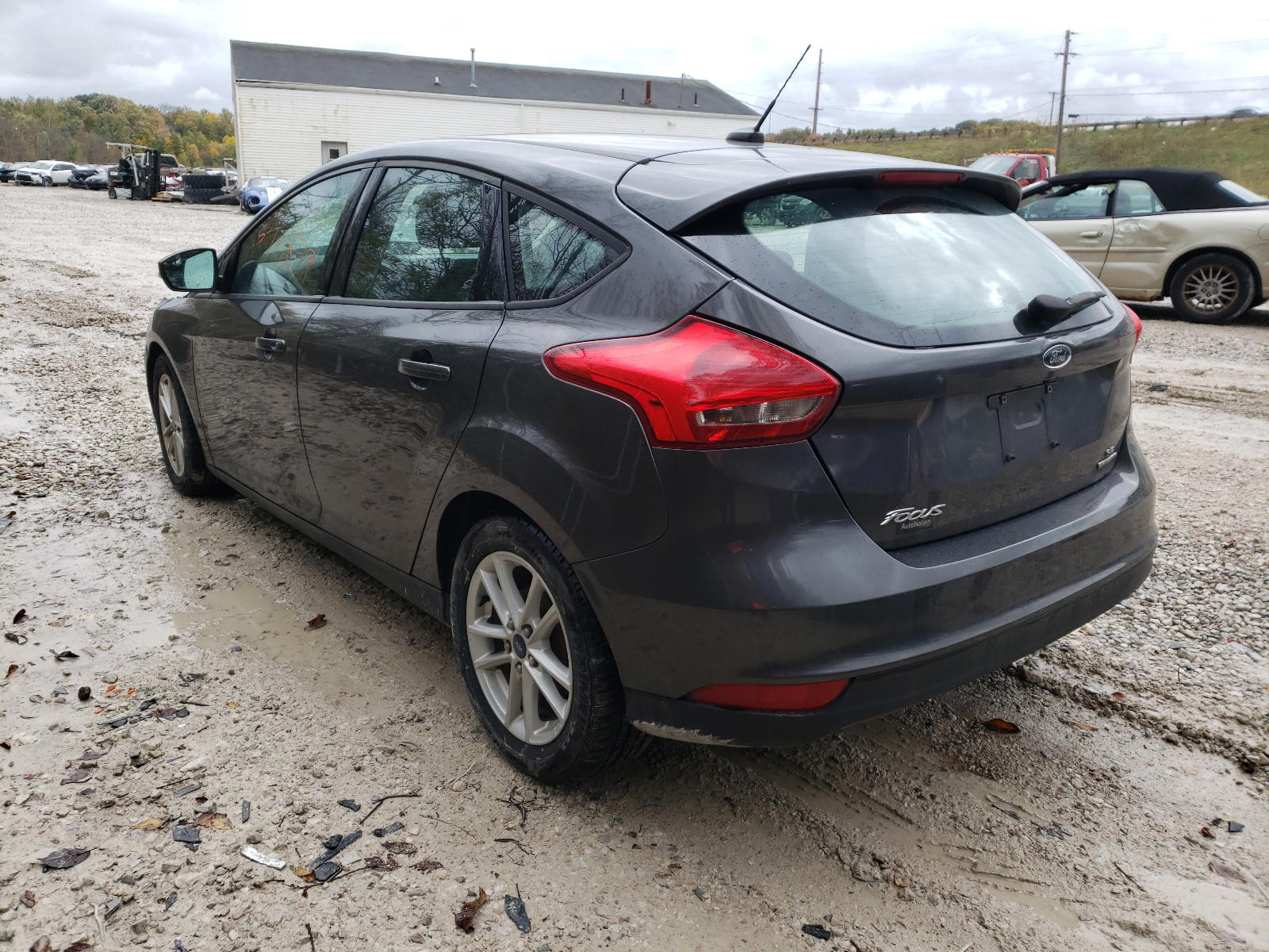 Photo 3 from auction – 2015 FORD FOCUS SE with VIN 1FADP3K29FL316541