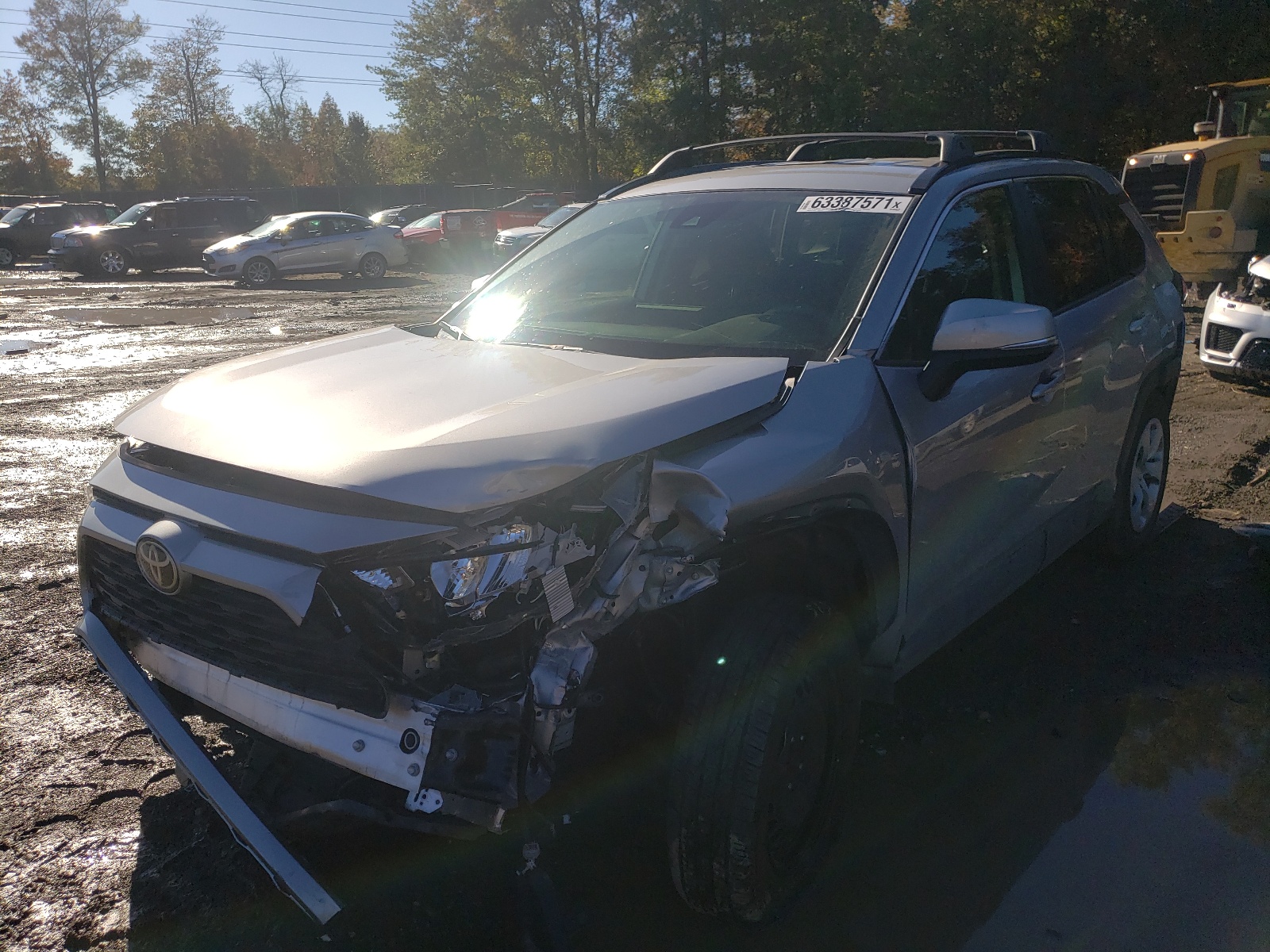 Photo 2 from auction – 2020 TOYOTA RAV4 LE with VIN JTMG1RFV9LD065056