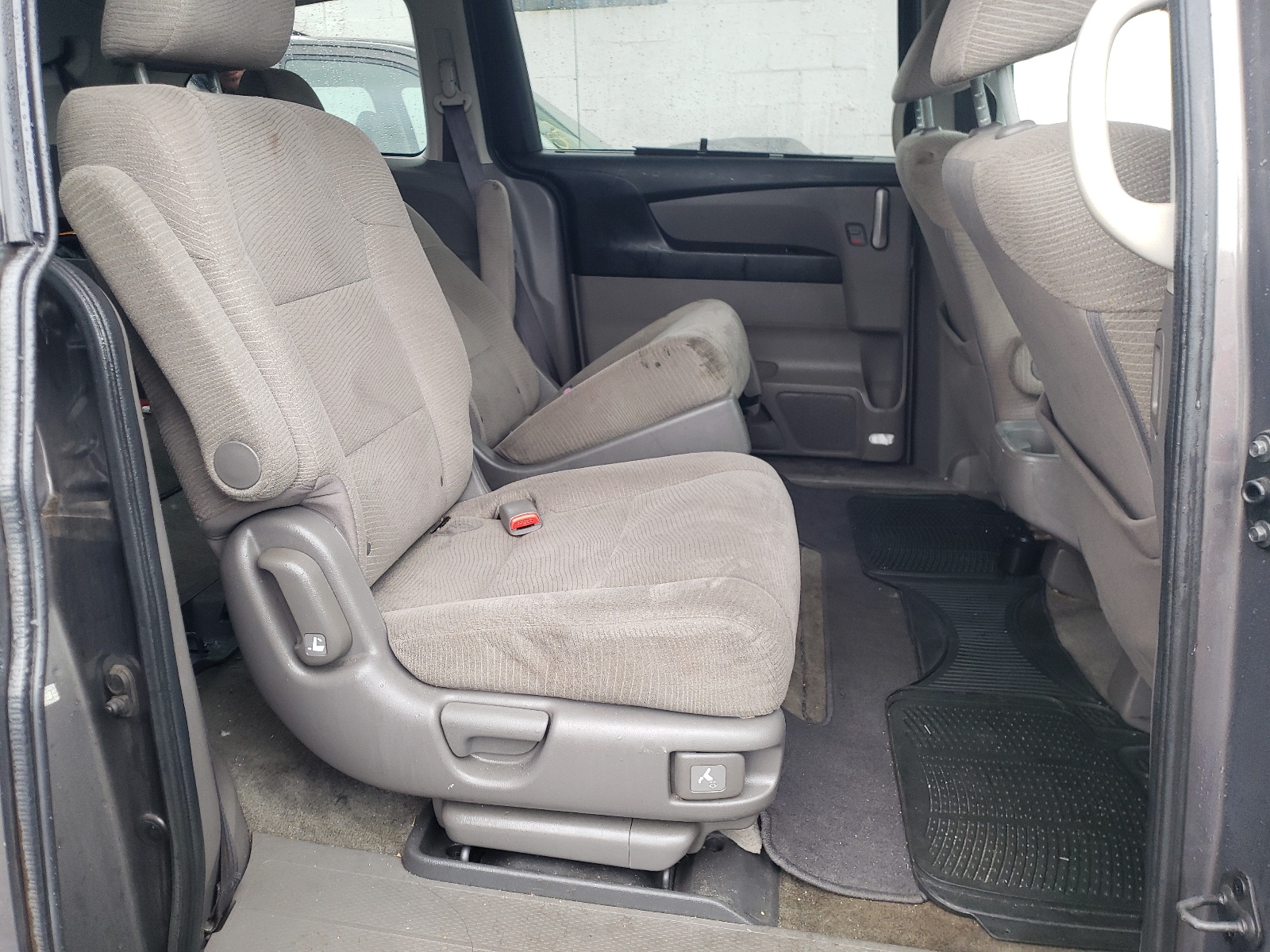Photo 17 from auction – 2012 HONDA ODYSSEY EX with VIN 5FNRL5H42CB070611