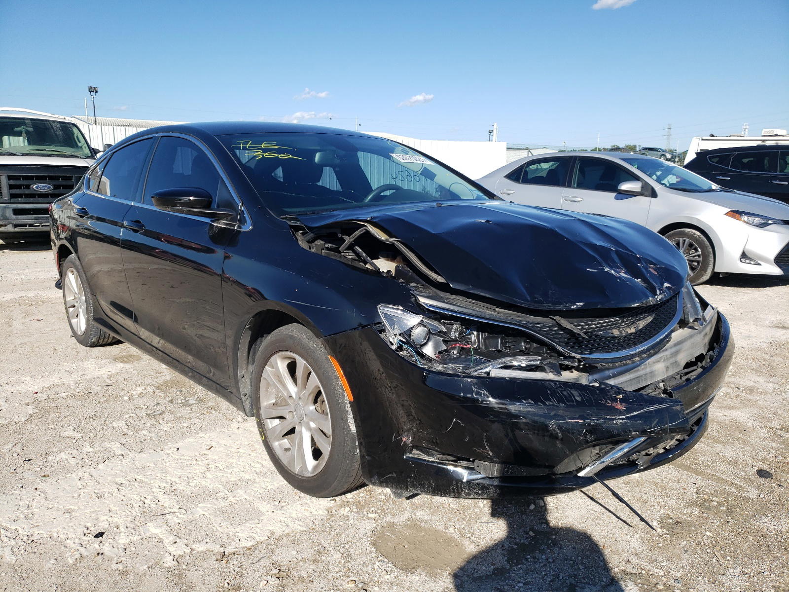 CHRYSLER 200 LIMITE 2015 with VIN 1C3CCCABXFN652338 - Photo from auction