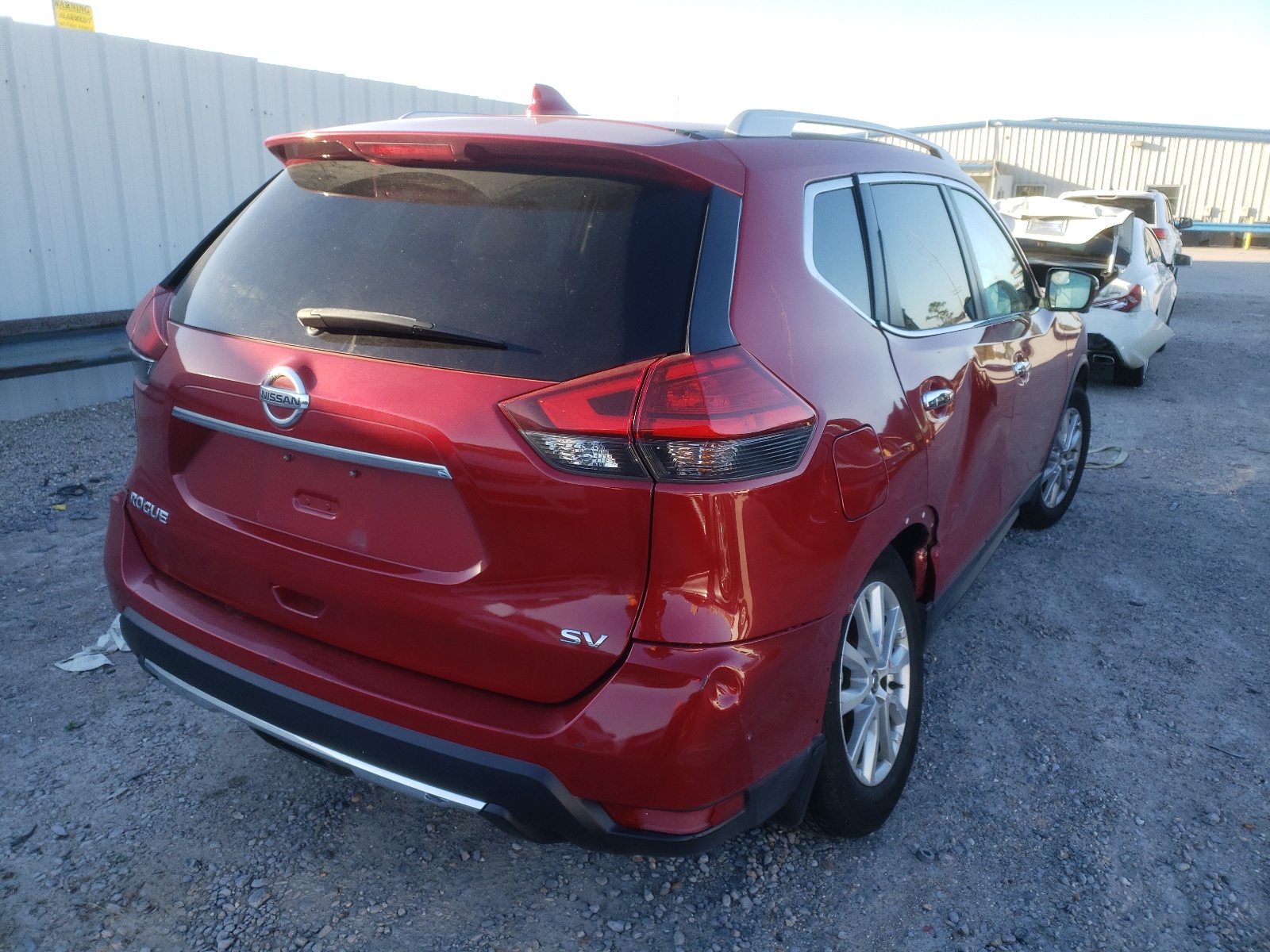 Photo 4 from auction – 2017 NISSAN ROGUE S with VIN JN8AT2MT9HW405962