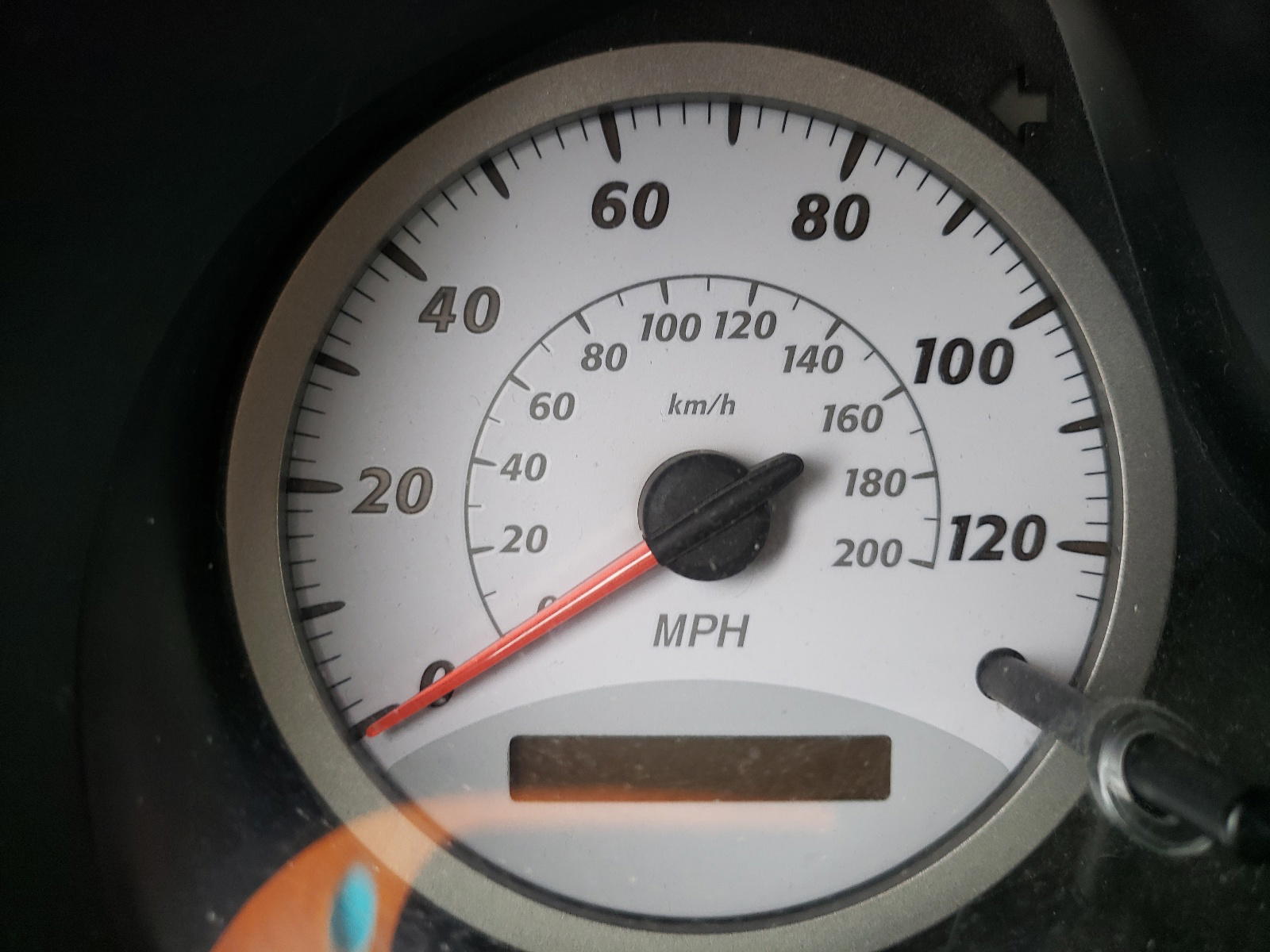 Photo 8 from auction – 2005 TOYOTA RAV4 with VIN JTEHD20VX50044489