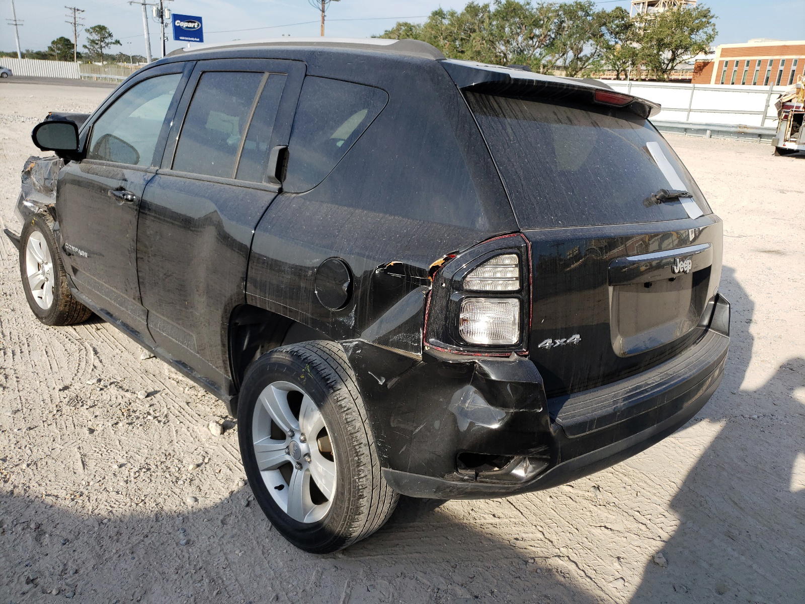 Photo 3 from auction – 2017 JEEP COMPASS LA with VIN 1C4NJDEB6HD107837