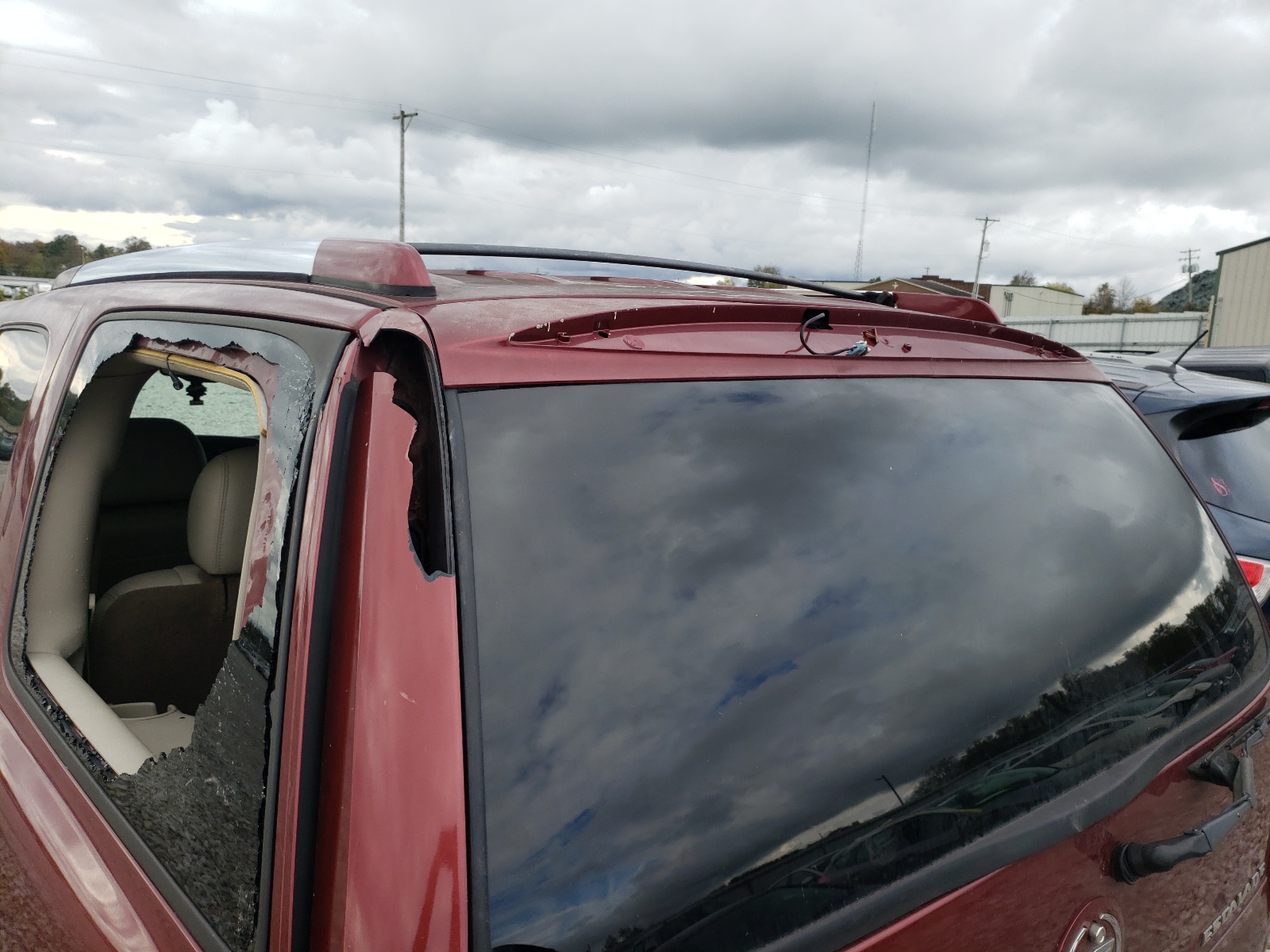 Photo 9 from auction – 2003 CADILLAC ESCALADE L with VIN 1GYEK63N33R212914